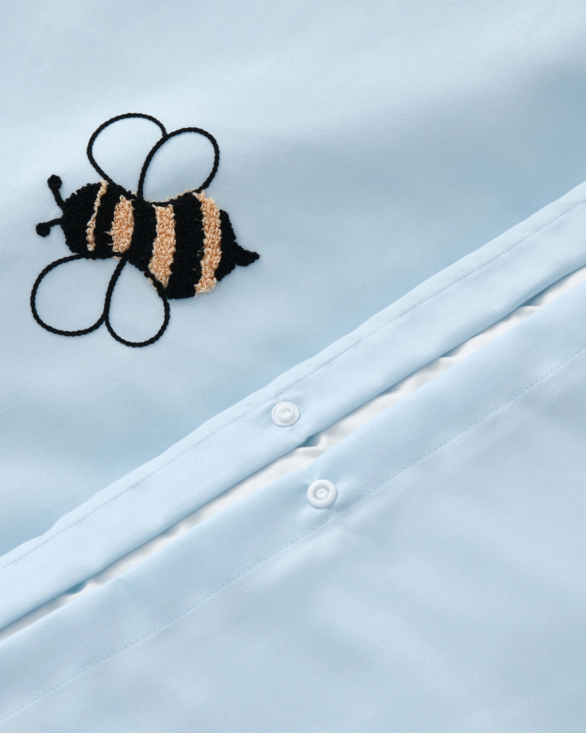 6 Jack & Ava Bumbly the Bee Embroidered Kids Quilt Cover Set - King Single Bed - Sky Blue, 6 of 7