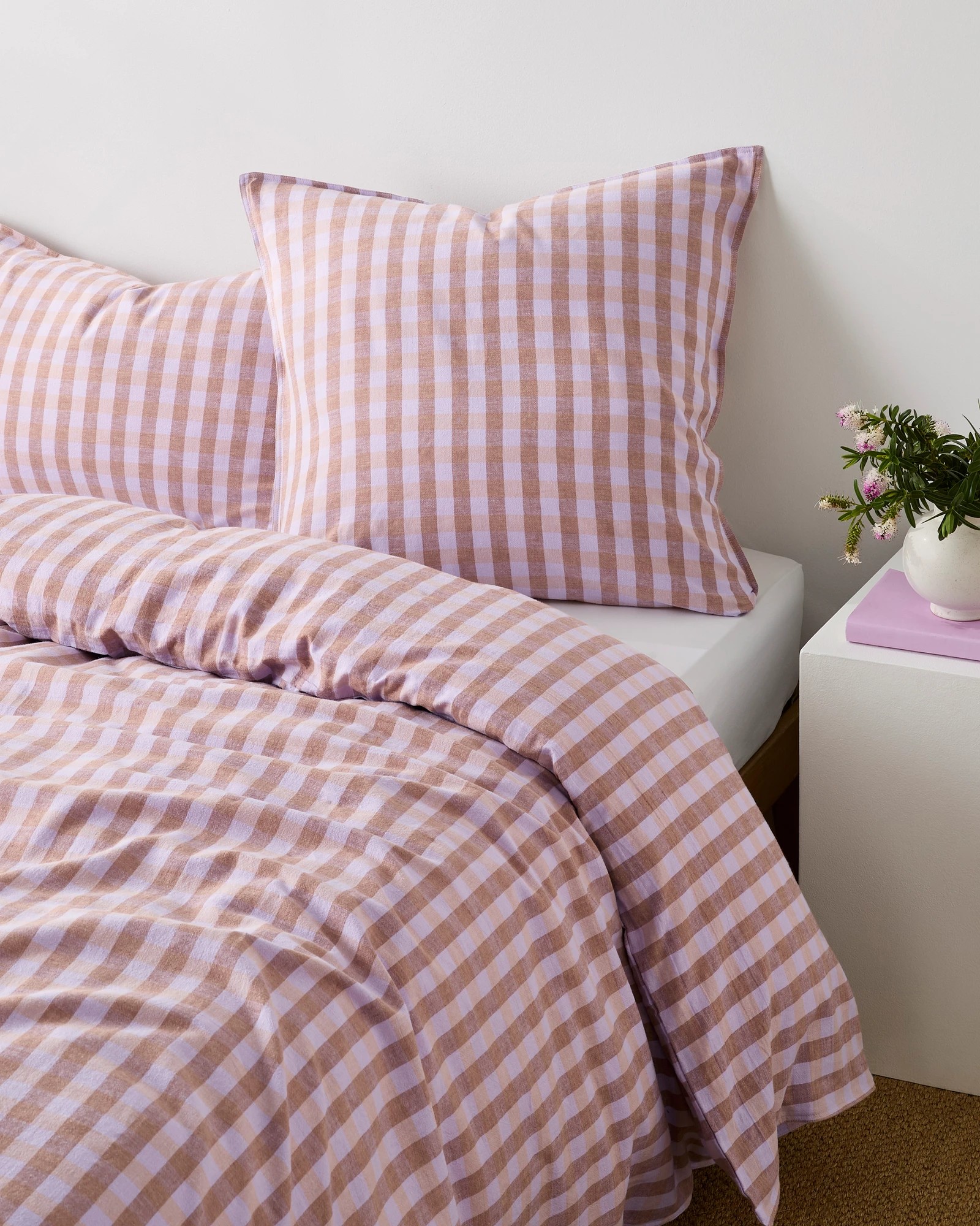 1 Target Darby Gingham Linen/cotton European Pillowcase
 - Queen Bed
 - Purple, 1 of 2