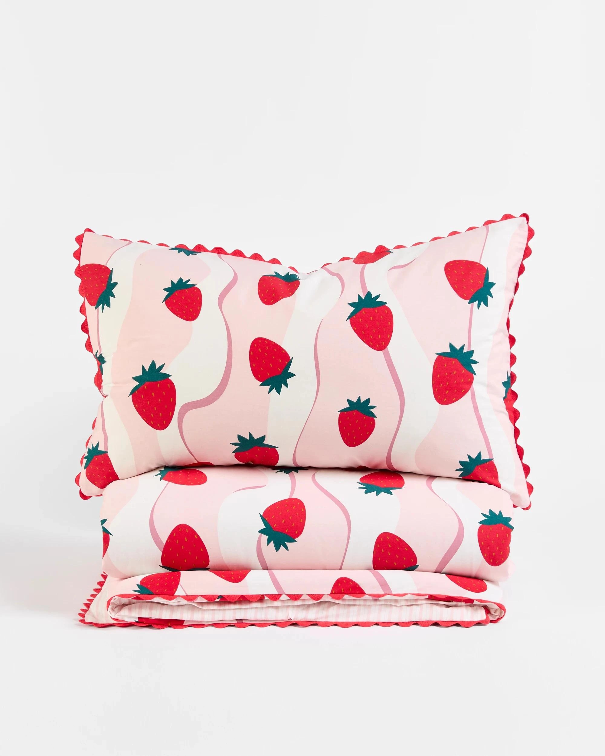 2 Target Strawberry Textured Australian Cotton Kids Quilt Cover Set - Double Bed - Pink, 2 of 9