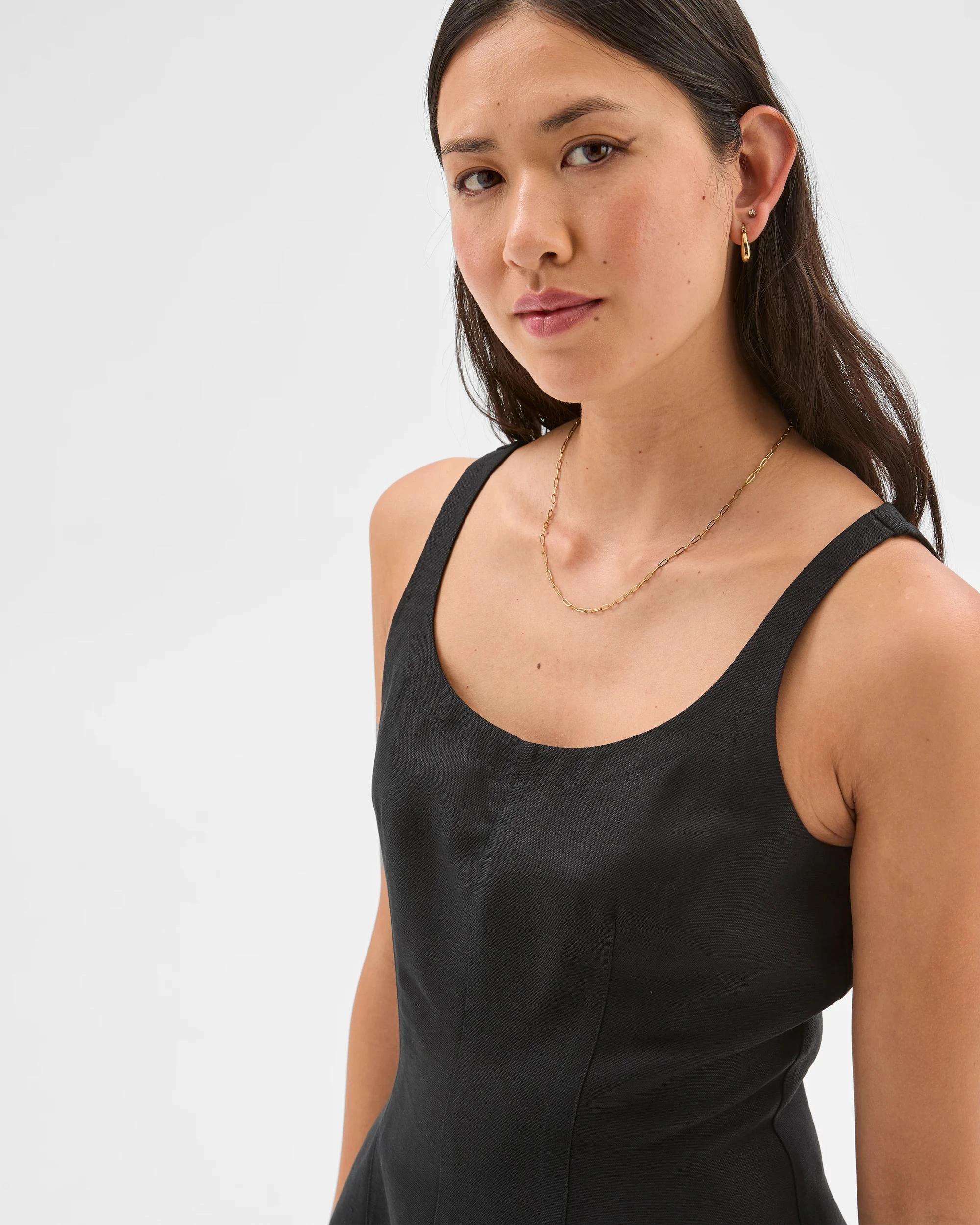 2 Linen Blend Sleeveless Tailored Top - Preview BLACK, 2 of 6