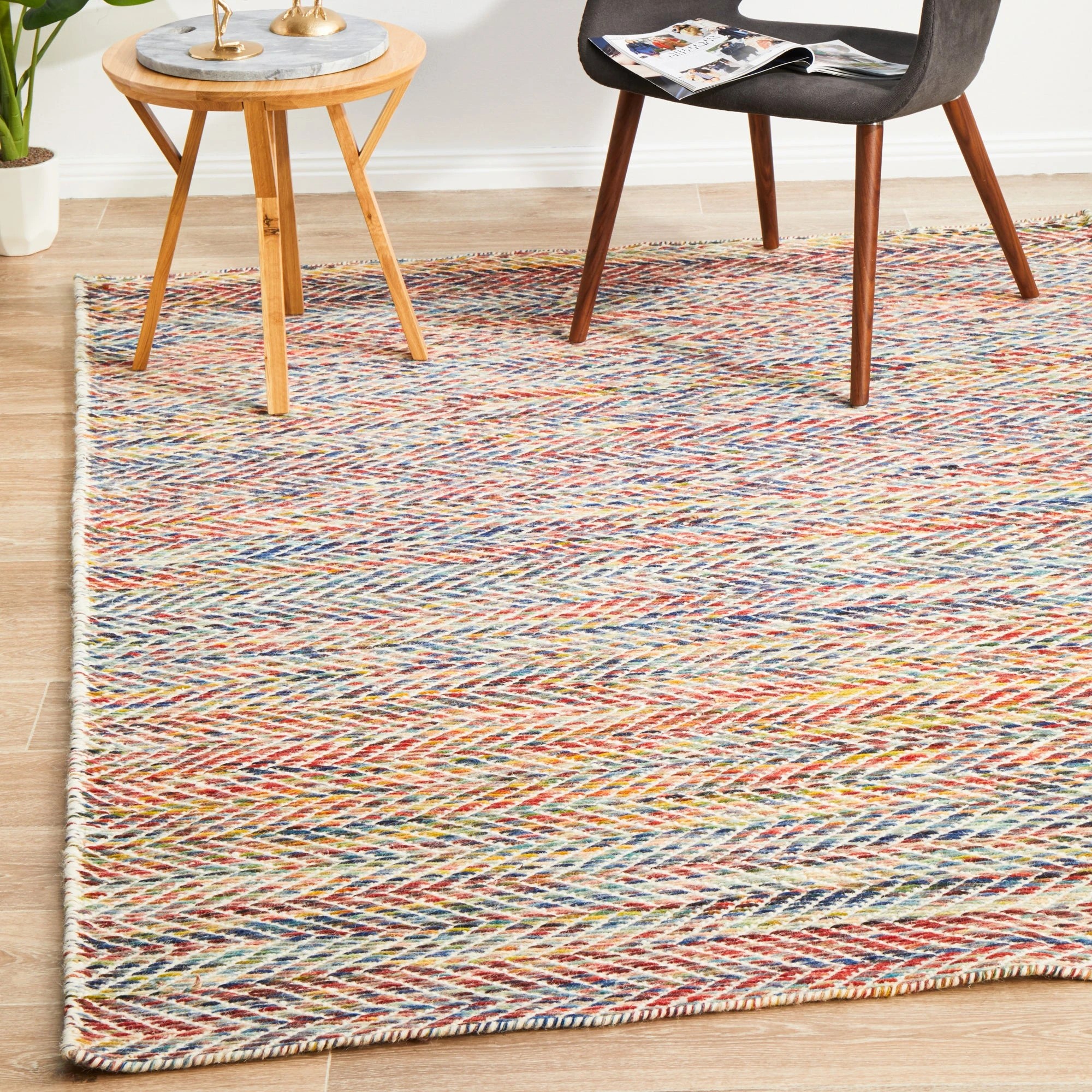 4 Common Ground Rugs Nordica 311 280x190cm - Large Wool Rug - Red, 4 of 9