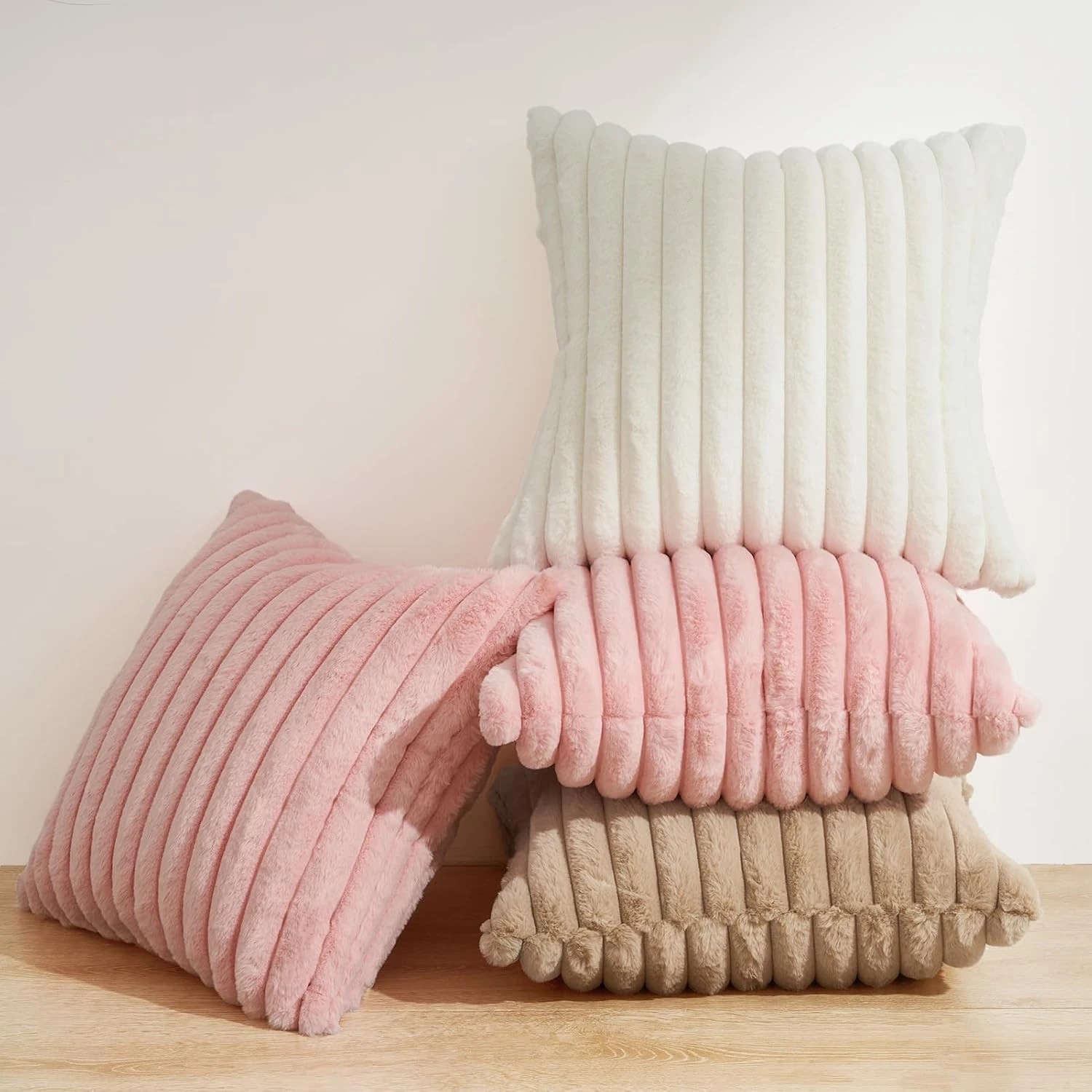 2 Gioia Casa 2-Pack Faux Fur Cushion Covers Soft 45x45cm - Pink, 2 of 4