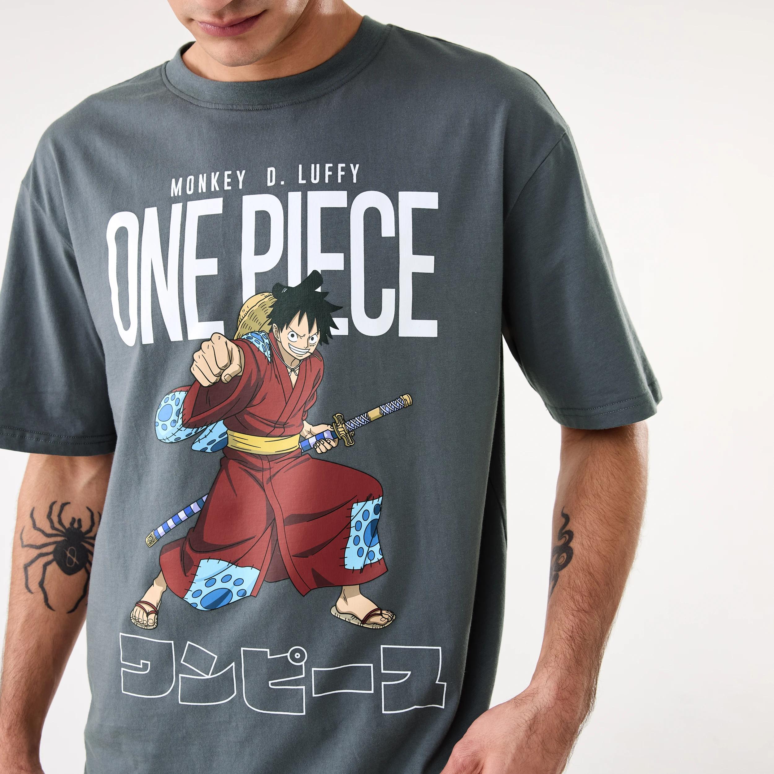 6 One Piece License T-shirt Gry Seal, 6 of 6