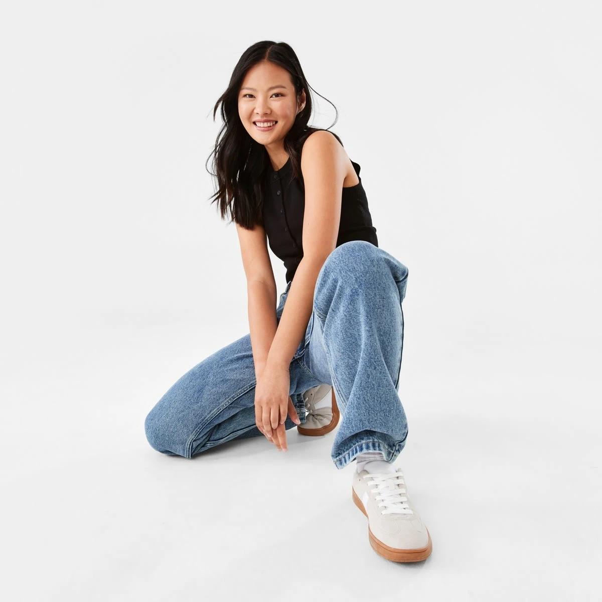 9 Low Rise Straight Leg Jeans Mid Wash, 9 of 10