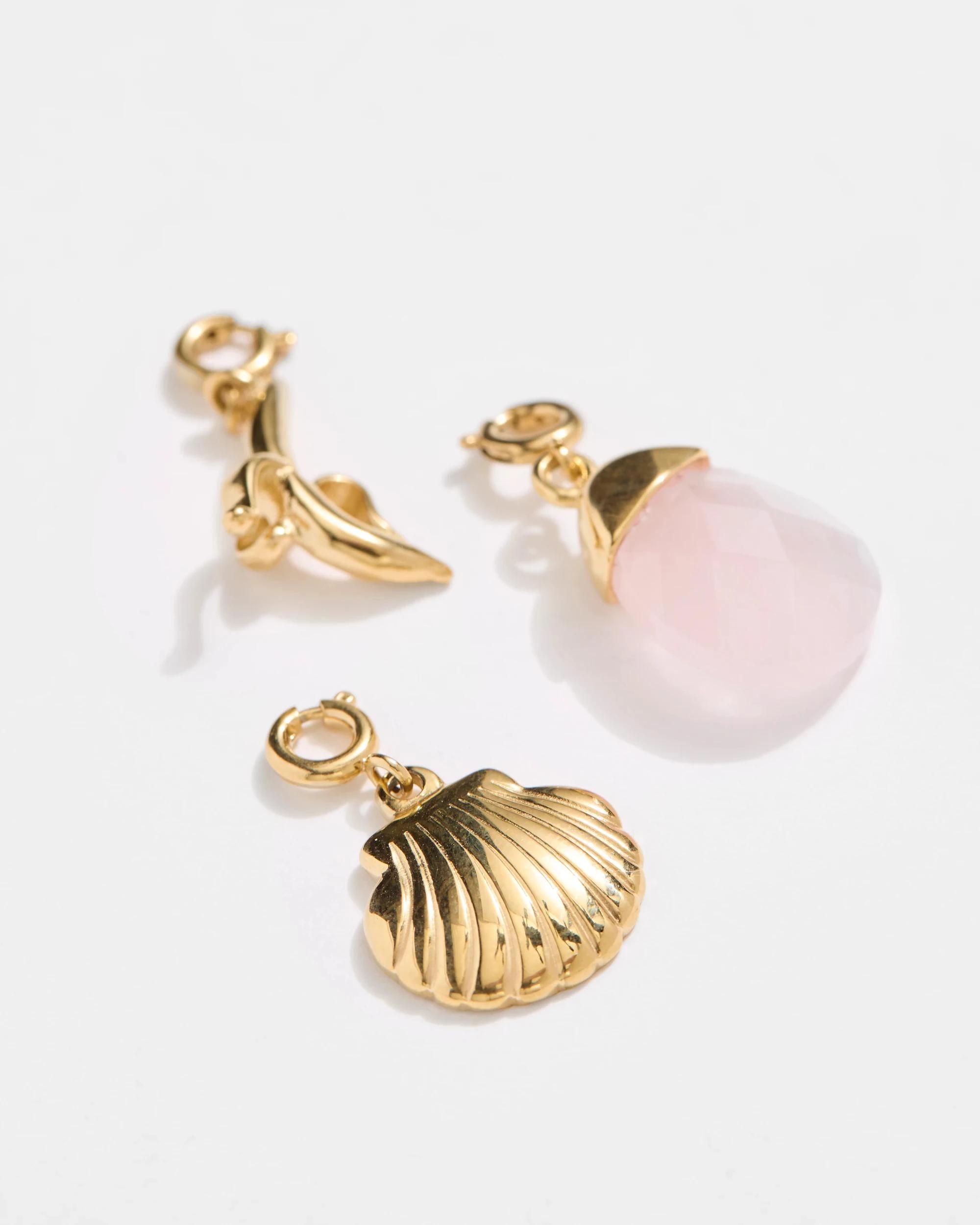 2 Target Woman Waterproof 3 Pack Beach Theme Charm Set GOLD, 2 of 5