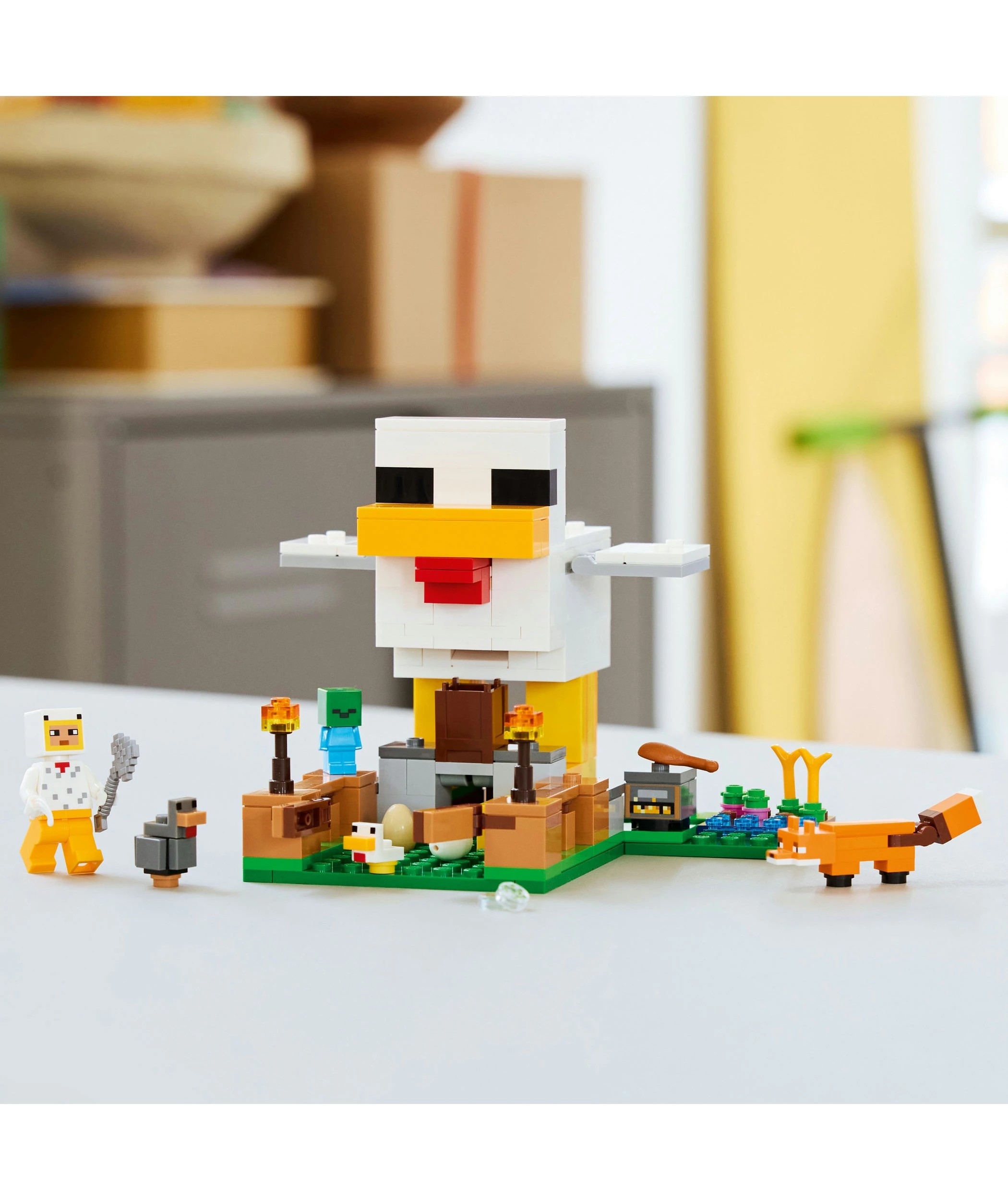 9 LEGO Minecraft Chicken Farm 21585, 9 of 10