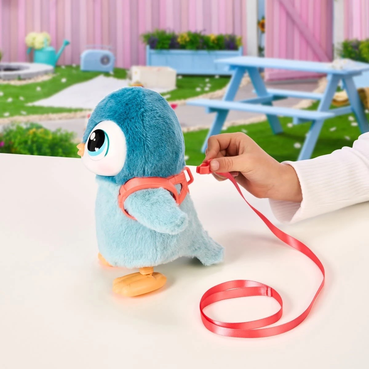8 Little Live Pets My Walking Penguin - Waddles, 8 of 10