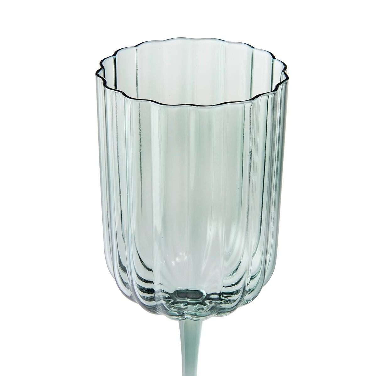 4 4 Ruffle Wine Glasses, 4 of 5