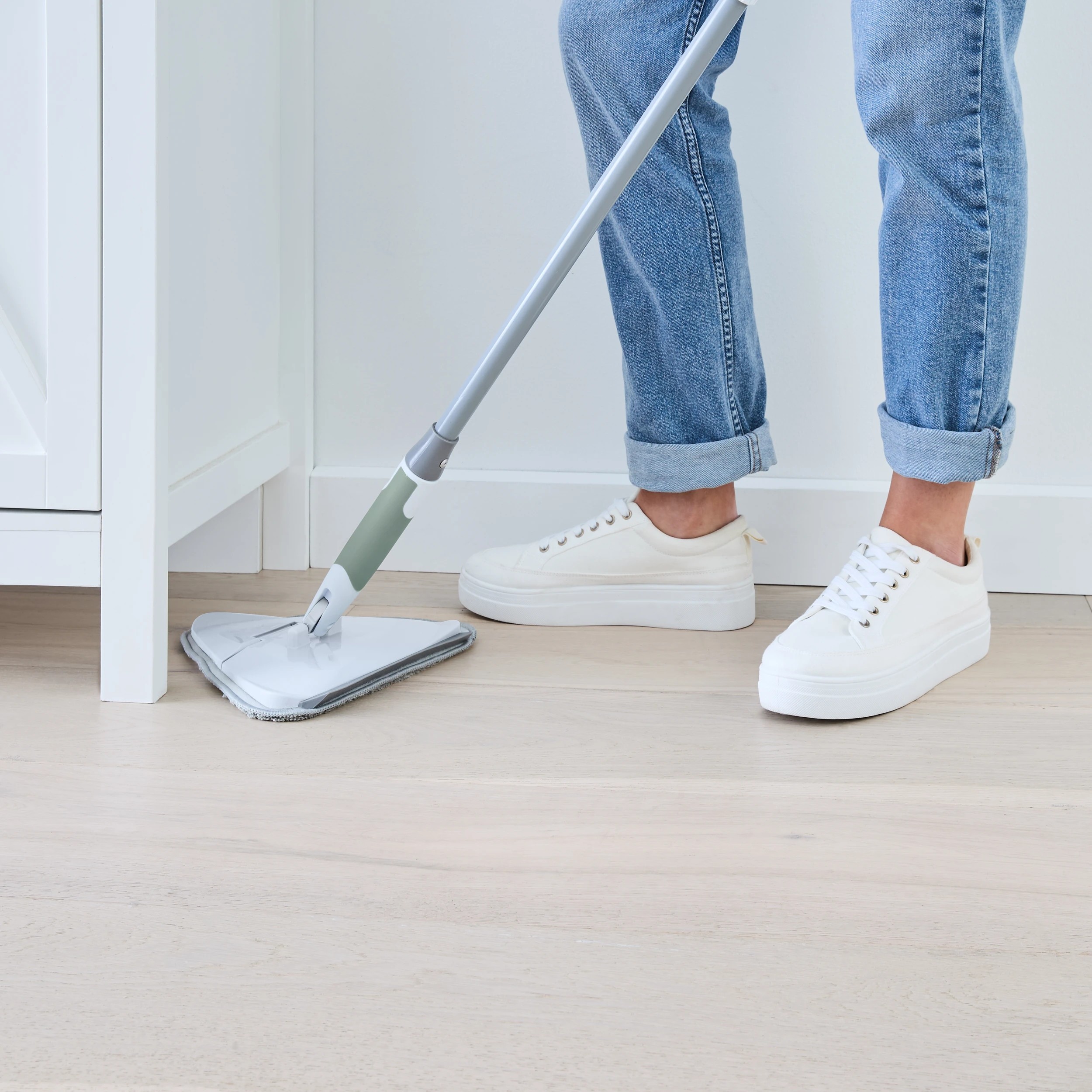 2 Triangle Mop Head: Mix & Match Click Range, 2 of 9