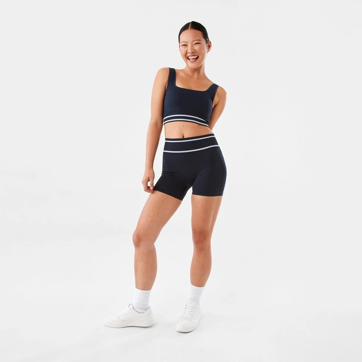 2 Active Womens Seamfree Square Tipping Crop Top Shade Navy, 2 of 7