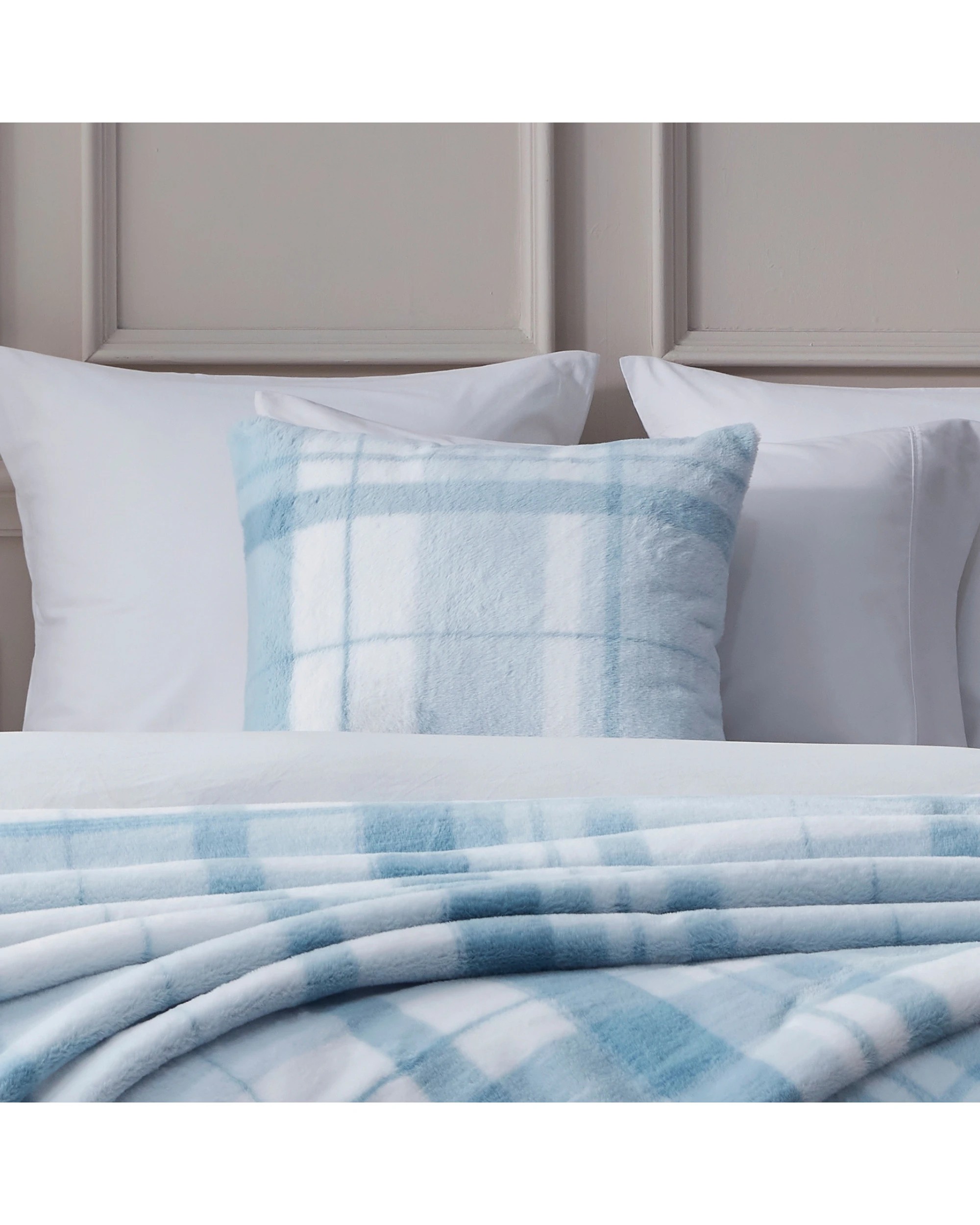 5 Dreamaker Wynter Reversible Faux Fur Cushion 50x50cm - Blue, 5 of 8