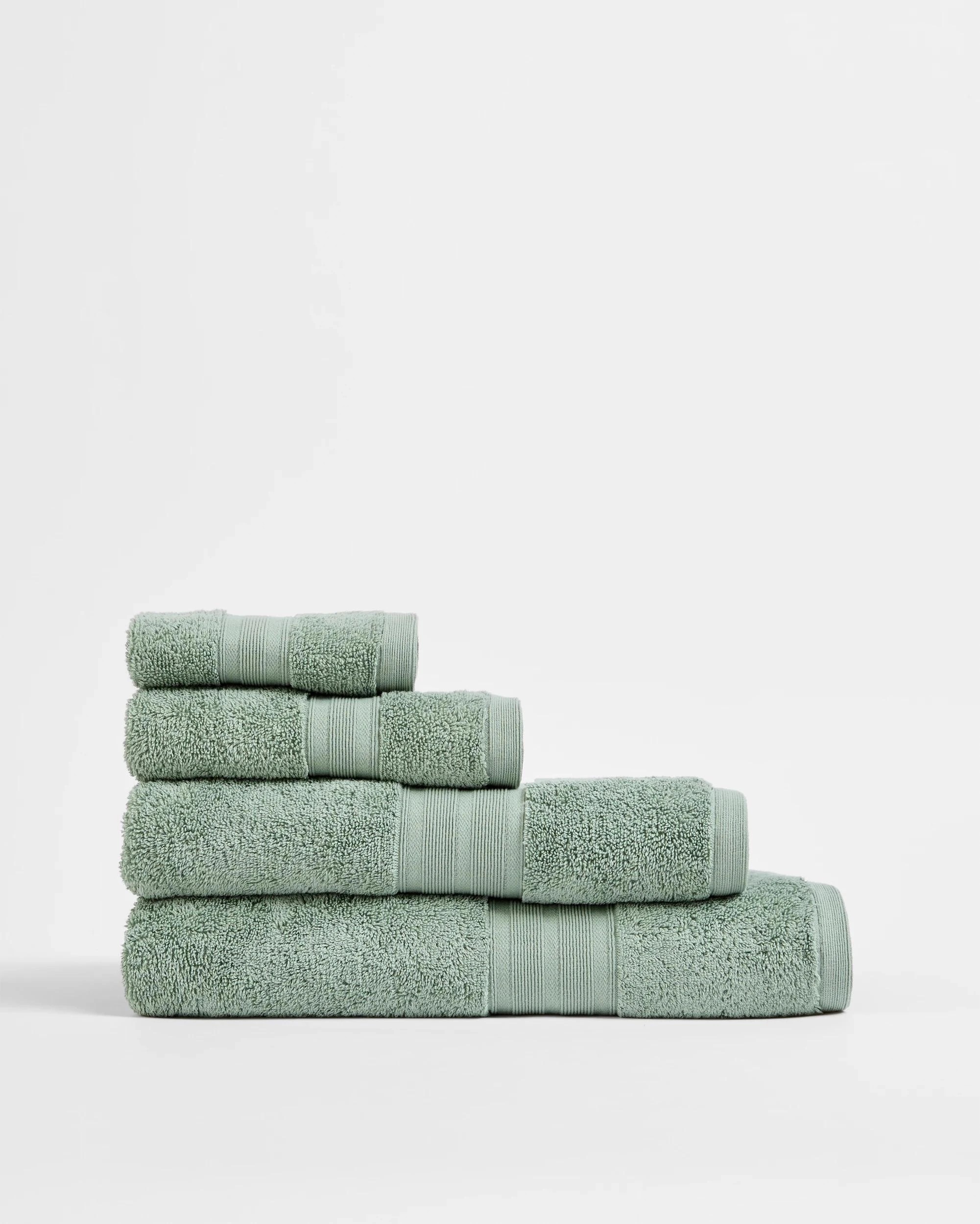 1 Grandeur Australian Cotton Bath Sheet - Green, 1 of 3