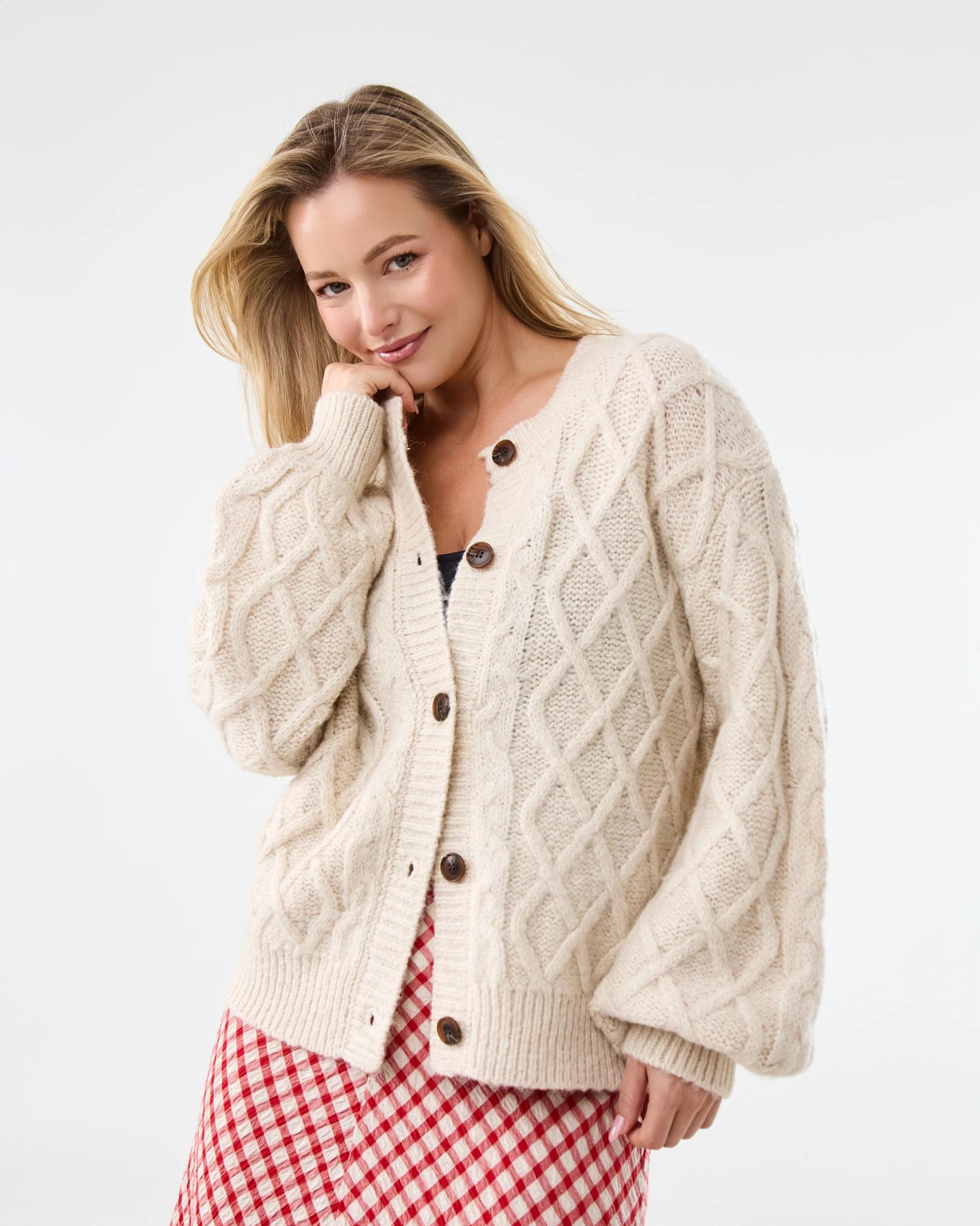 2 Cable Cardigan Bge Otml, 2 of 9