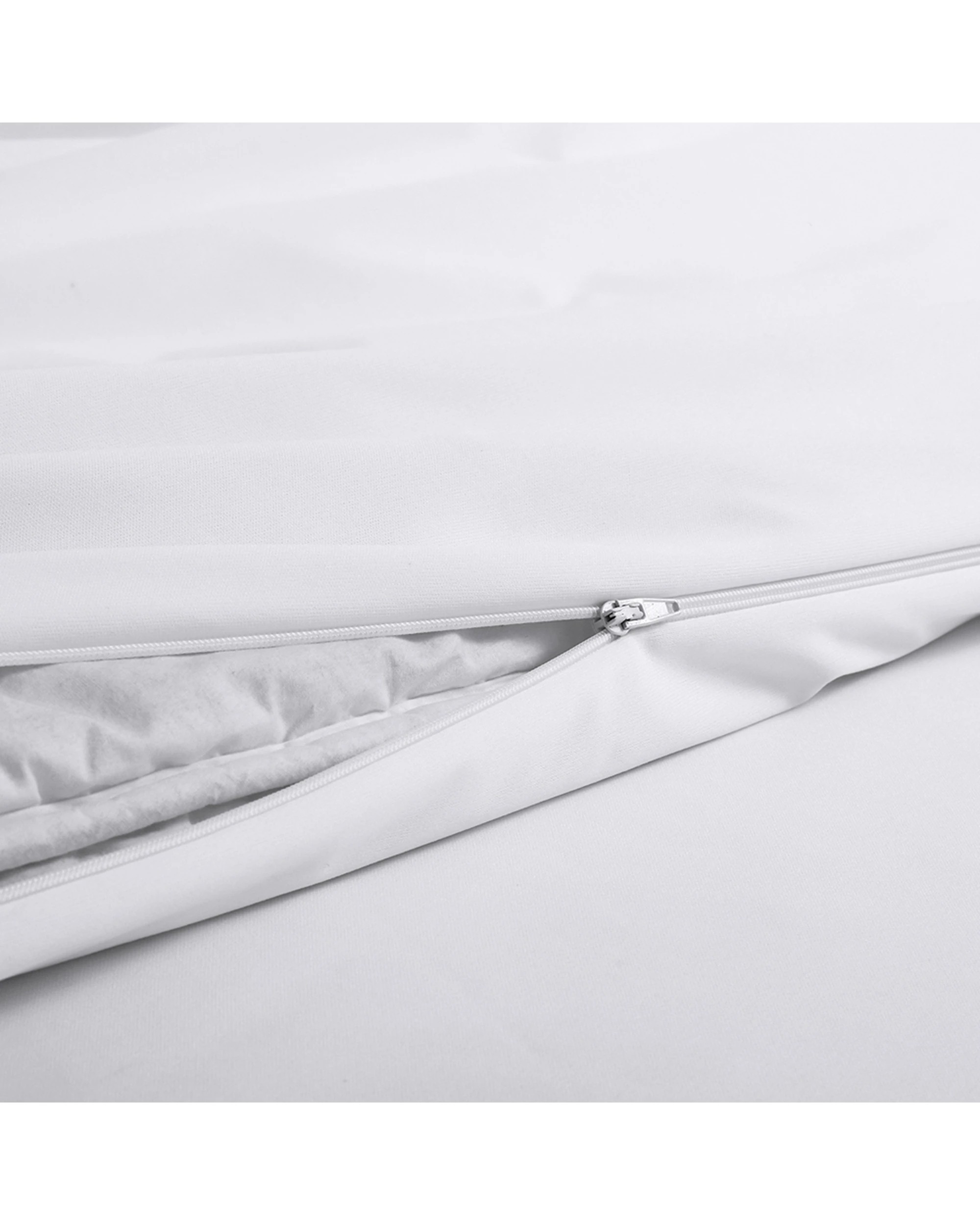 2 Jason Commercial Eva Clean Quilt Protector 160x210cm - White, 2 of 3