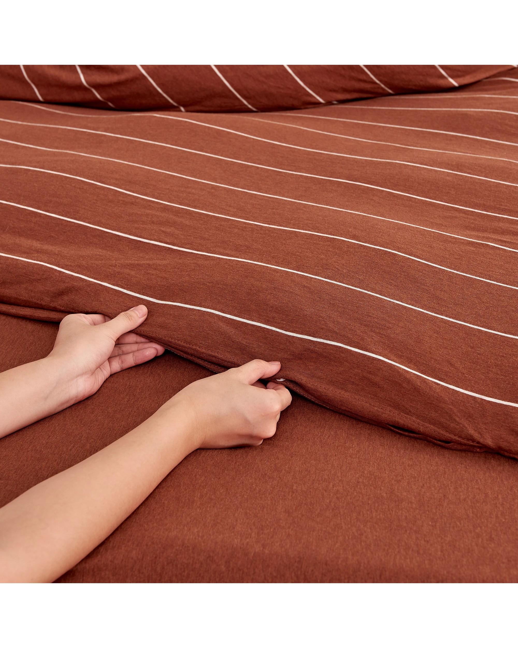 4 Dreamaker Jersey Luxe 100% Cotton Reversible Quilt Cover Set Charcoal - Queen Bed - Rust, 4 of 10