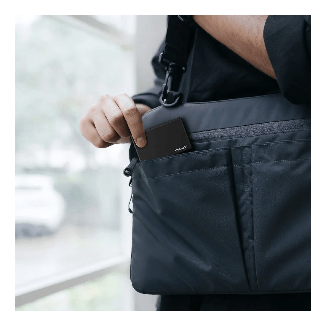 6 Voyager Bluetooth Travel Tag Black, 6 of 7