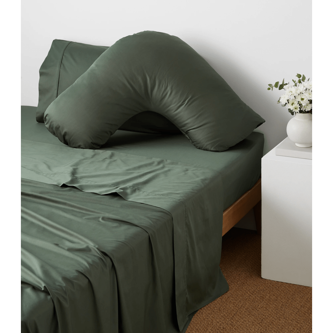 1 Target Supima 400 Thread Count Posture Pillowcase
 - Queen Bed
 - Green, 1 of 3