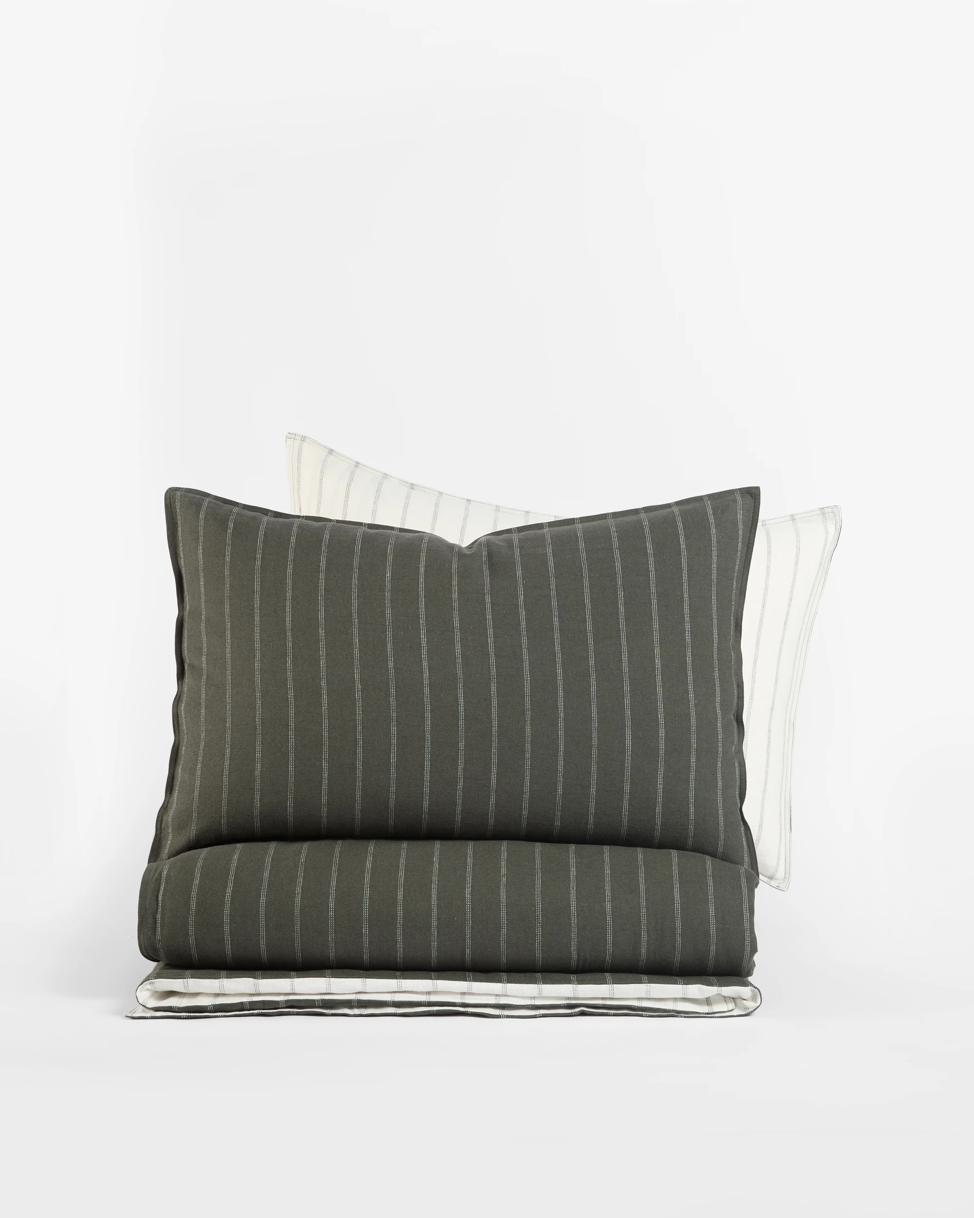 3 Target Adelle Stripe Linen/Cotton Quilt Cover Set - Super King Bed - Green, 3 of 10