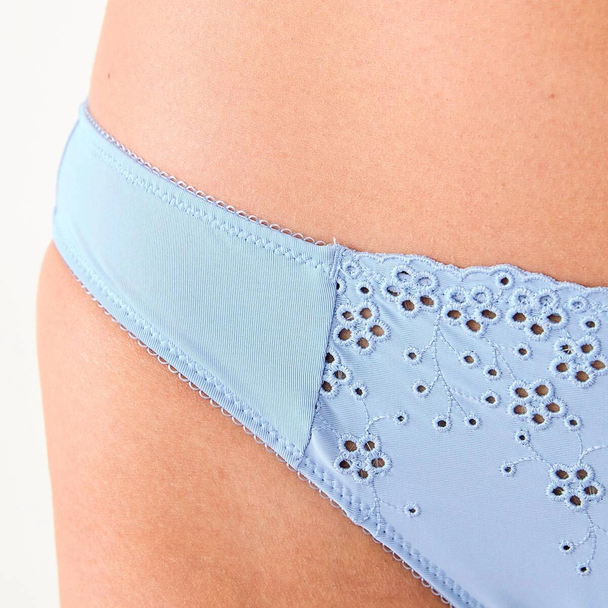 4 Co-ordinated Broderie Bikini Briefs Fthr Blue, 4 of 7