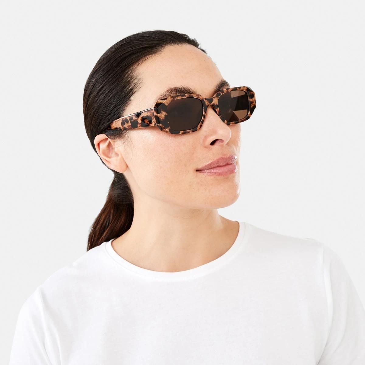5 Rectangle Classic Sunglasses Leopard, 5 of 6