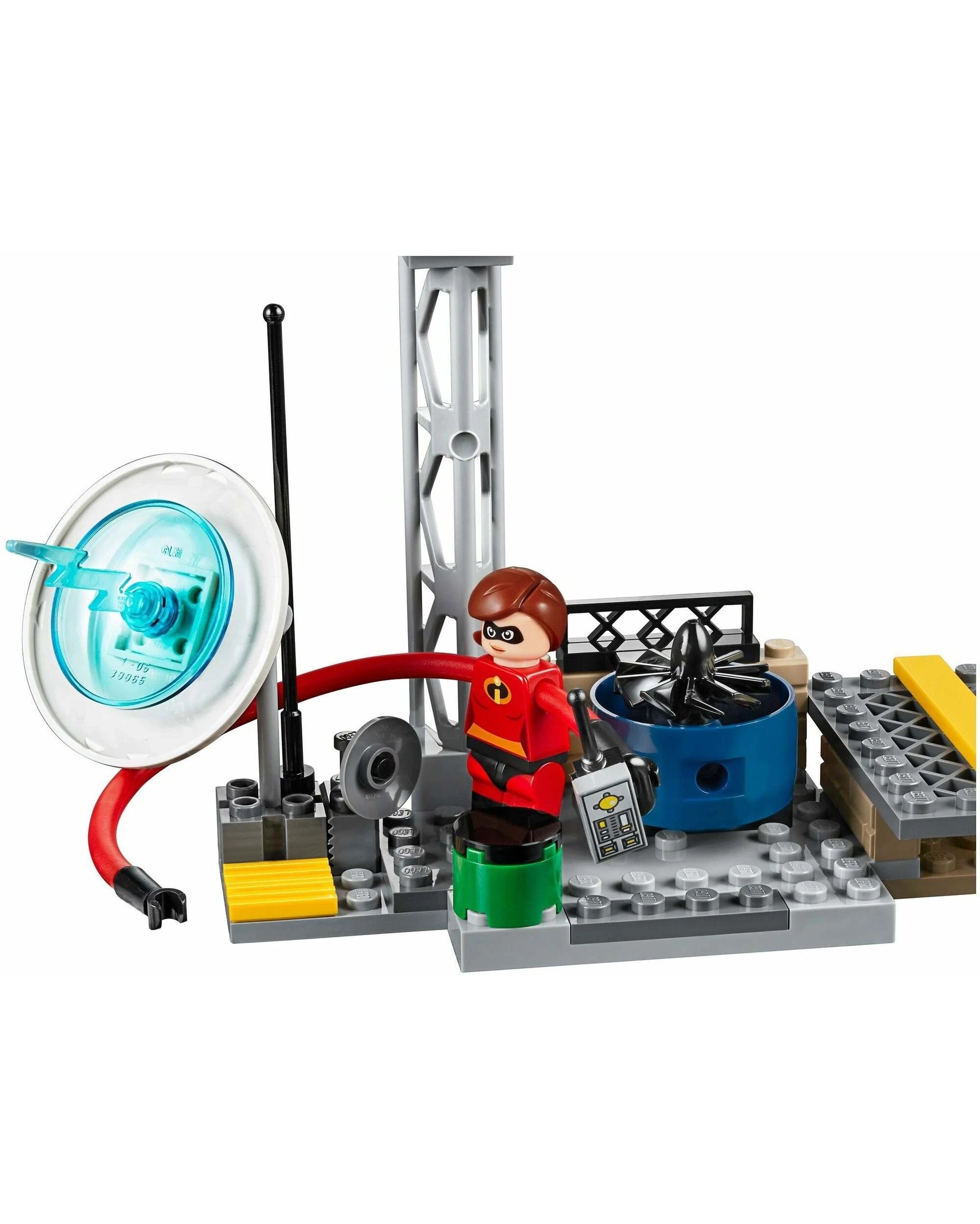 2 LEGO 10759 Elastigirl Rooftop Pursuit & Helicopter Rescue, 2 of 3