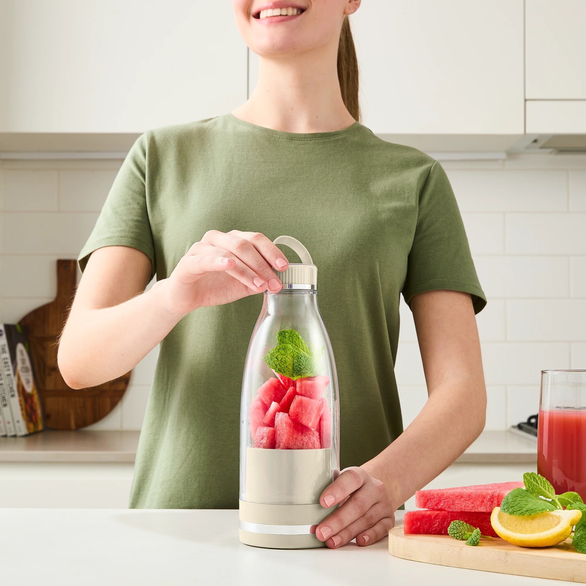 2 Portable Blender - White, 2 of 8