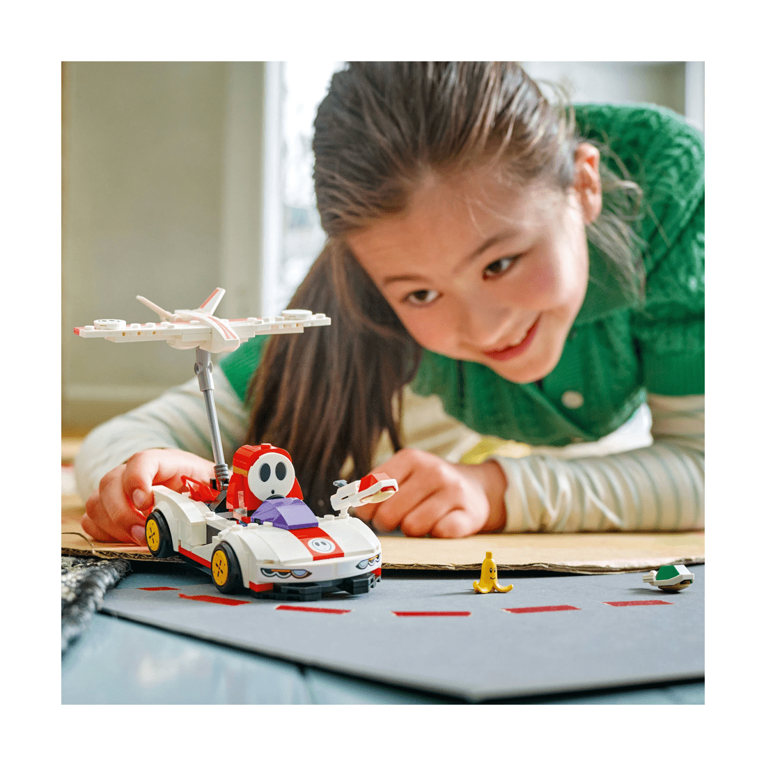 9 LEGO Super Mario: Mario Kart - Shy Guy & P-Wing 72045, 9 of 11