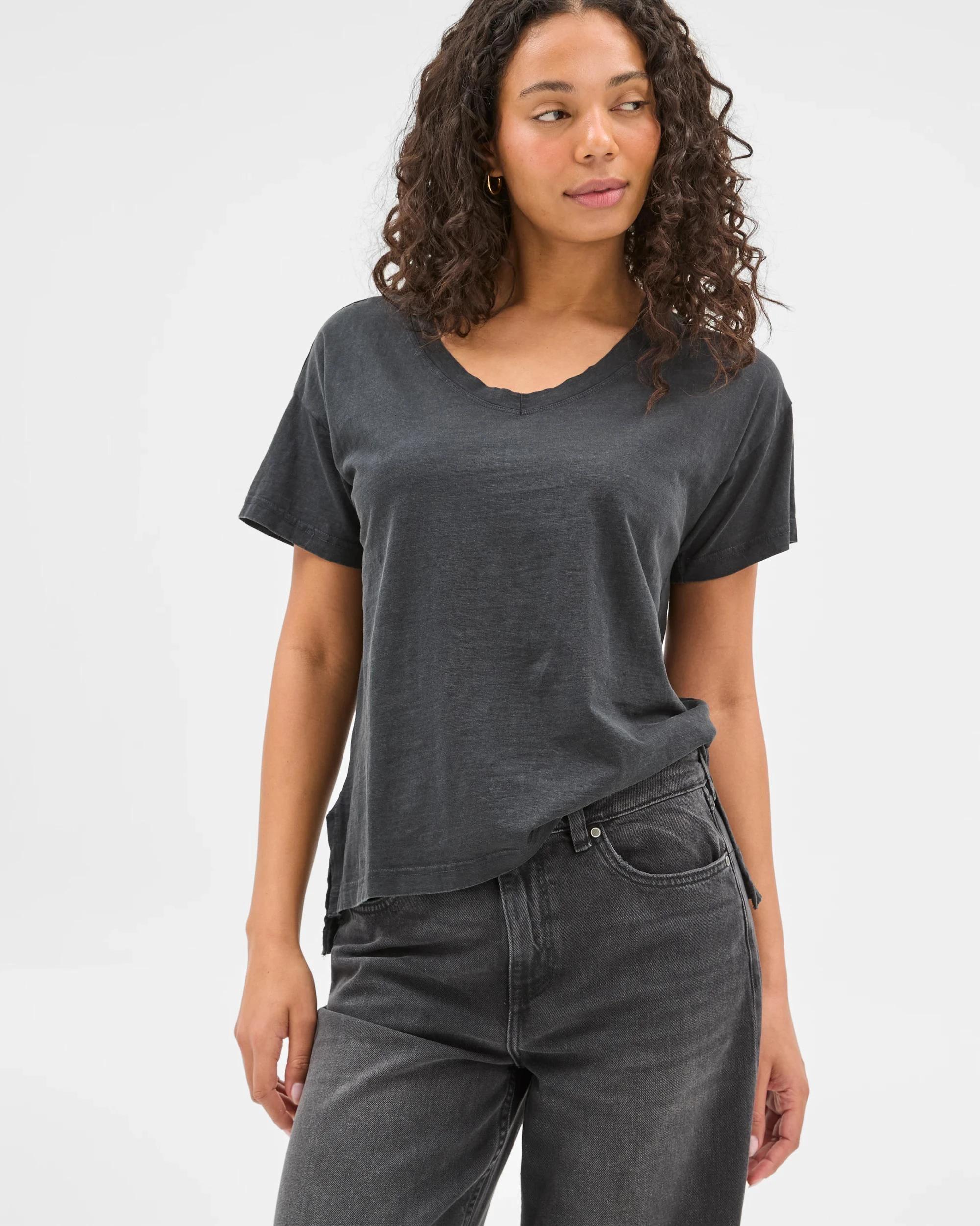 1 Target Australian Cotton Relaxed Slub V-Neck T-Shirt WASHED BLACK, 1 of 6