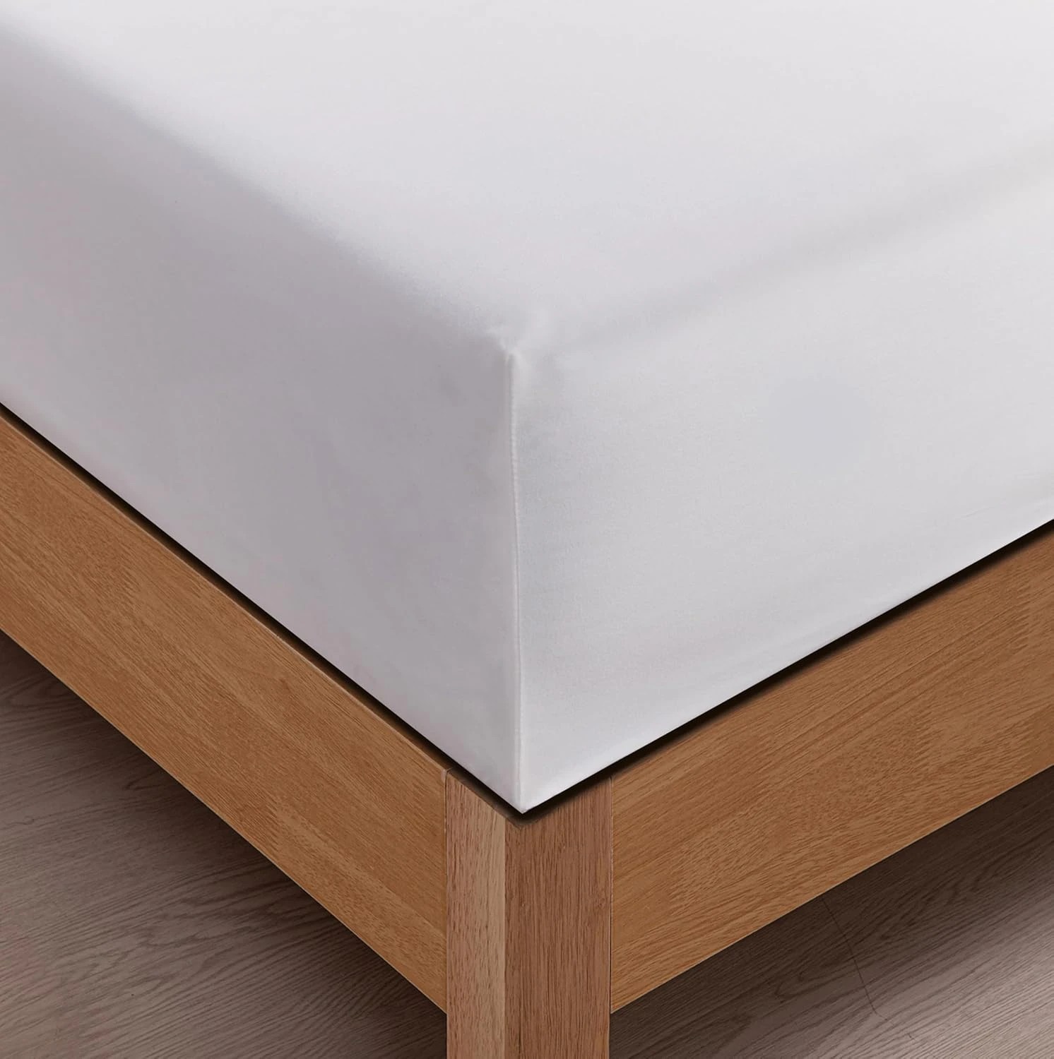 2 CleverPolly 100% Vintage Washed Microfibre Fitted Sheet Set - Queen Bed - White, 2 of 4