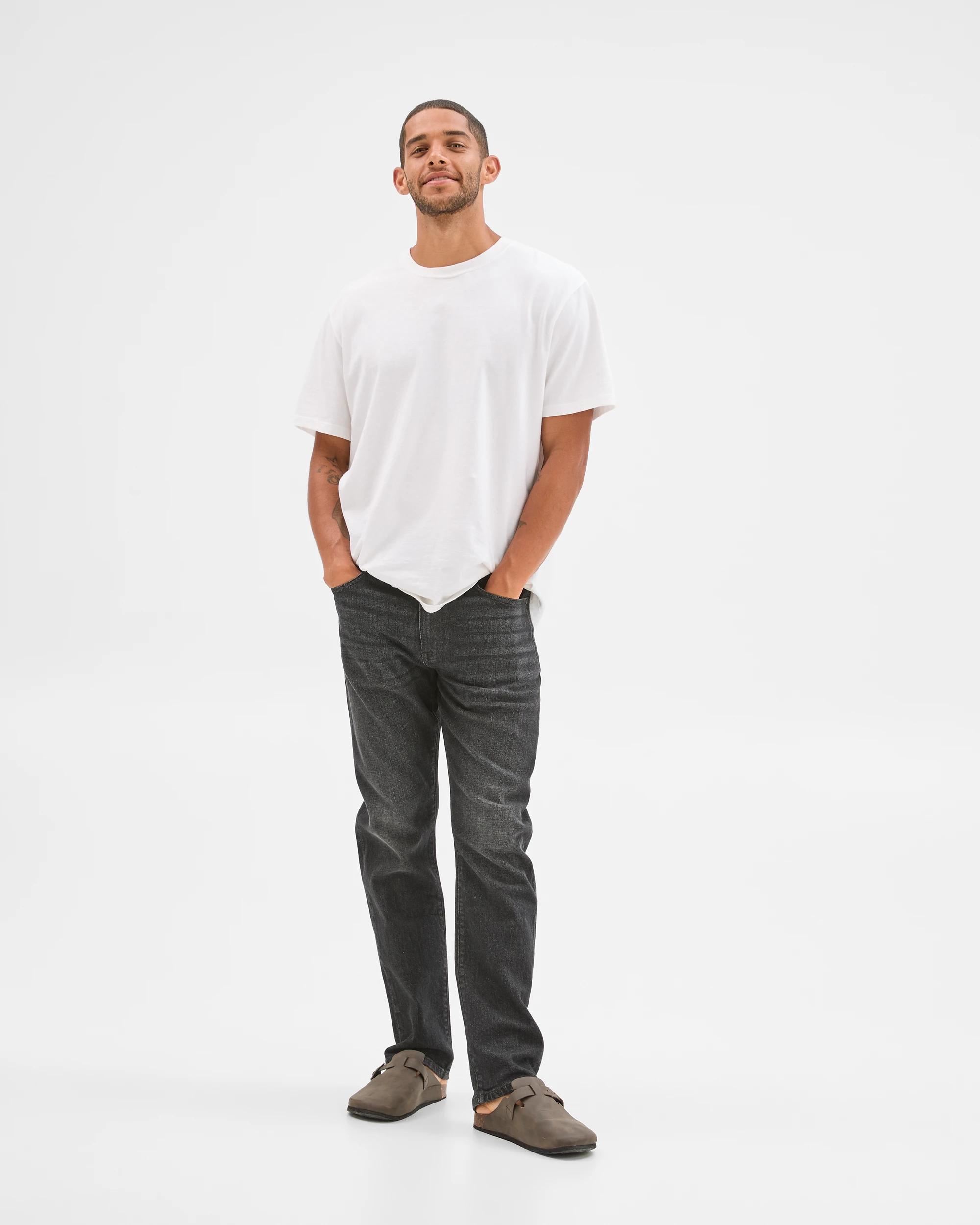 2 Target Man Straight Fit Denim Jeans WASHED BLACK, 2 of 6