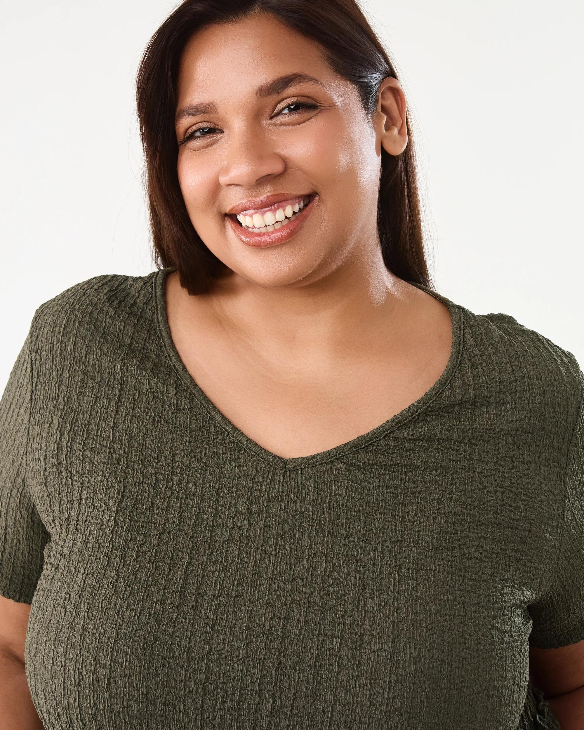 4 Curve Short Sleeve Textured Peplum Top Deep Olive, 4 of 7