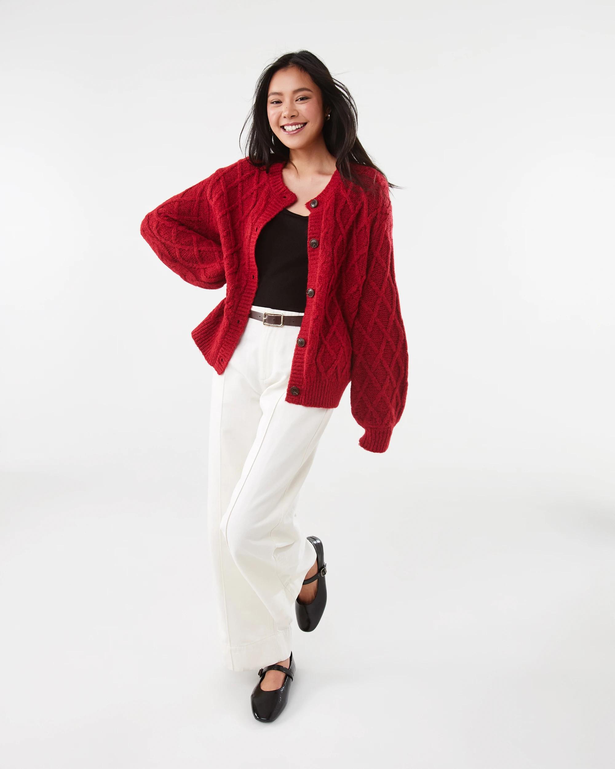 4 Cable Cardigan Spice Red, 4 of 11
