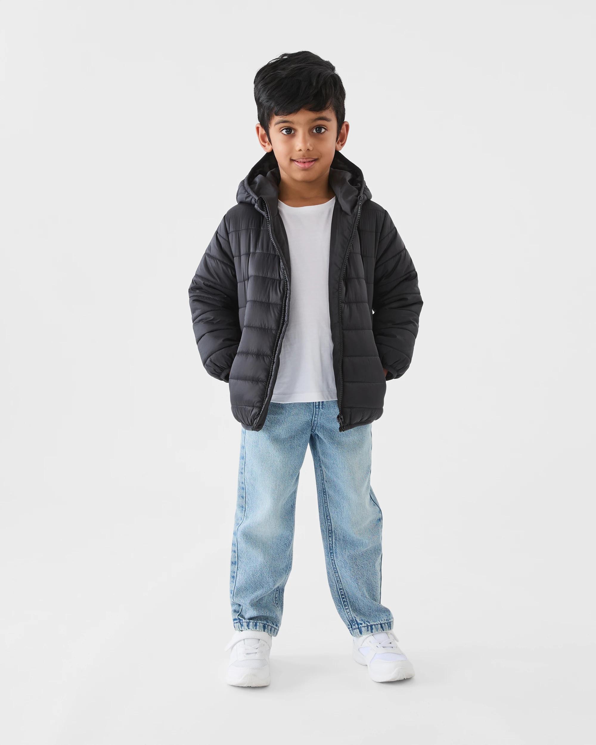 7 Super Light Puffer Jacket Black, 7 of 7