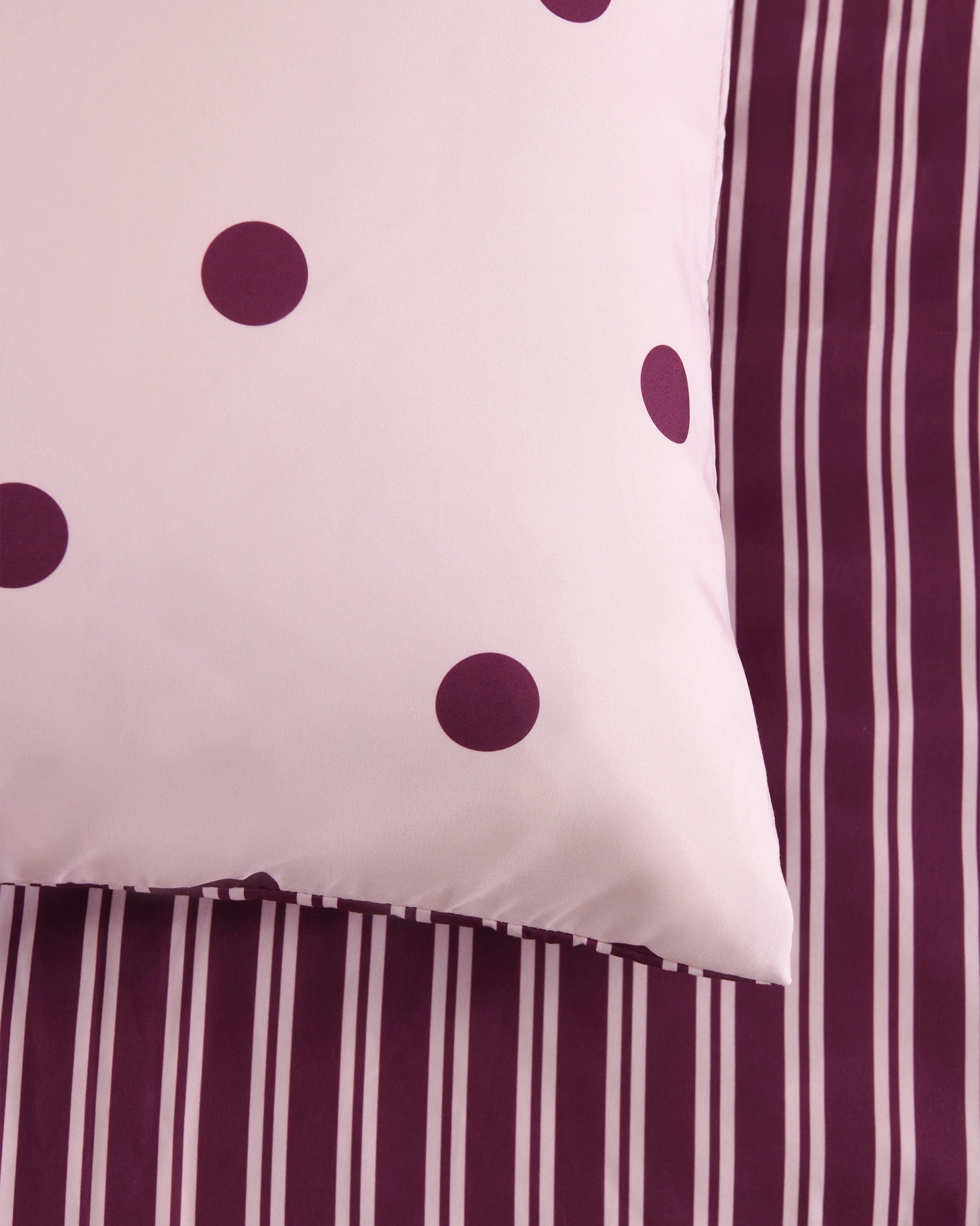 3 Dreamaker Pippa Polka Dot & Stripe Reversible Quilt Cover Set - King Bed - Pink/Plum, 3 of 6