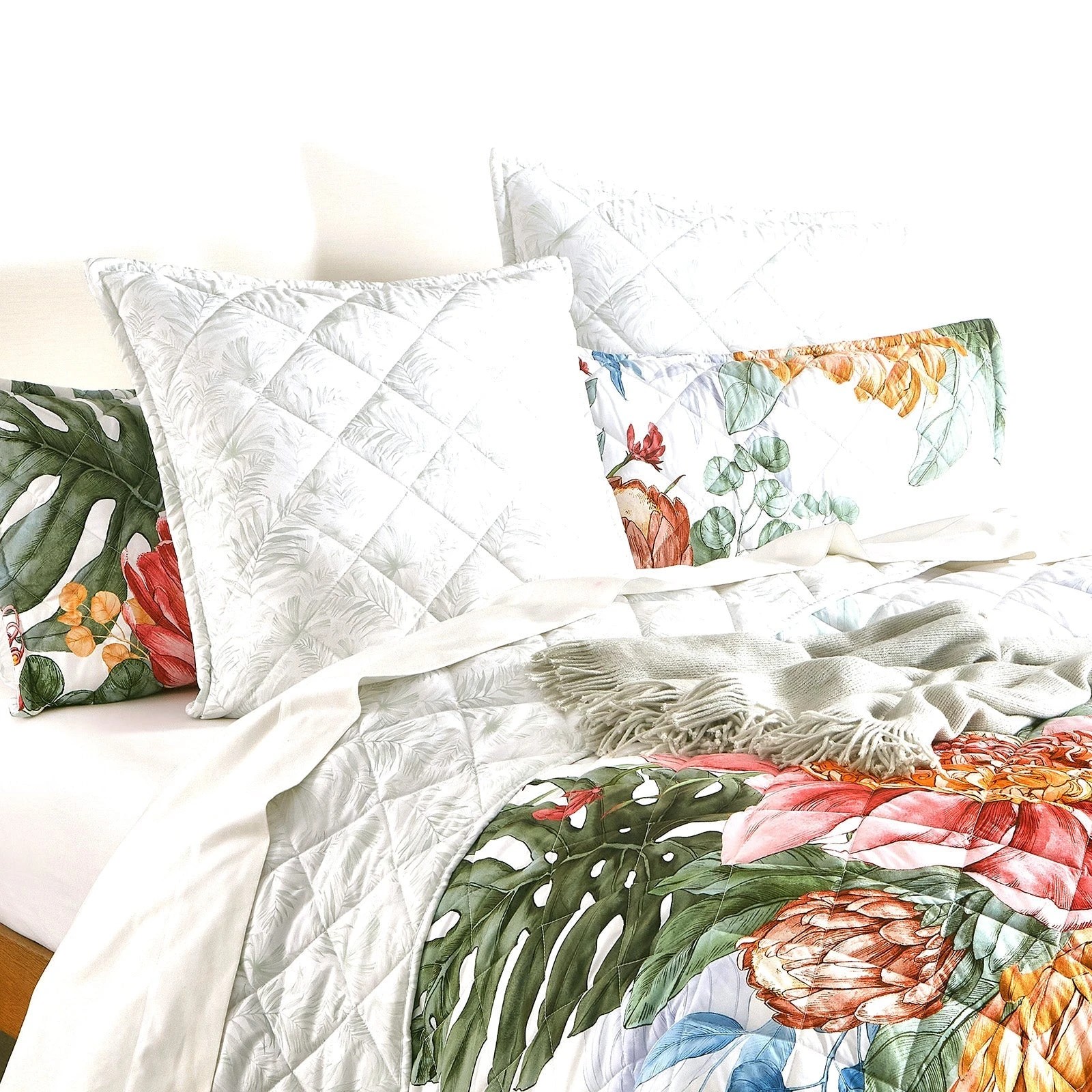 4 Renee Taylor Florence Quilted Reversible Microfiber Coverlet, Floral Diamond-Quilt, Lightweight All-Season. - Green, 4 of 4