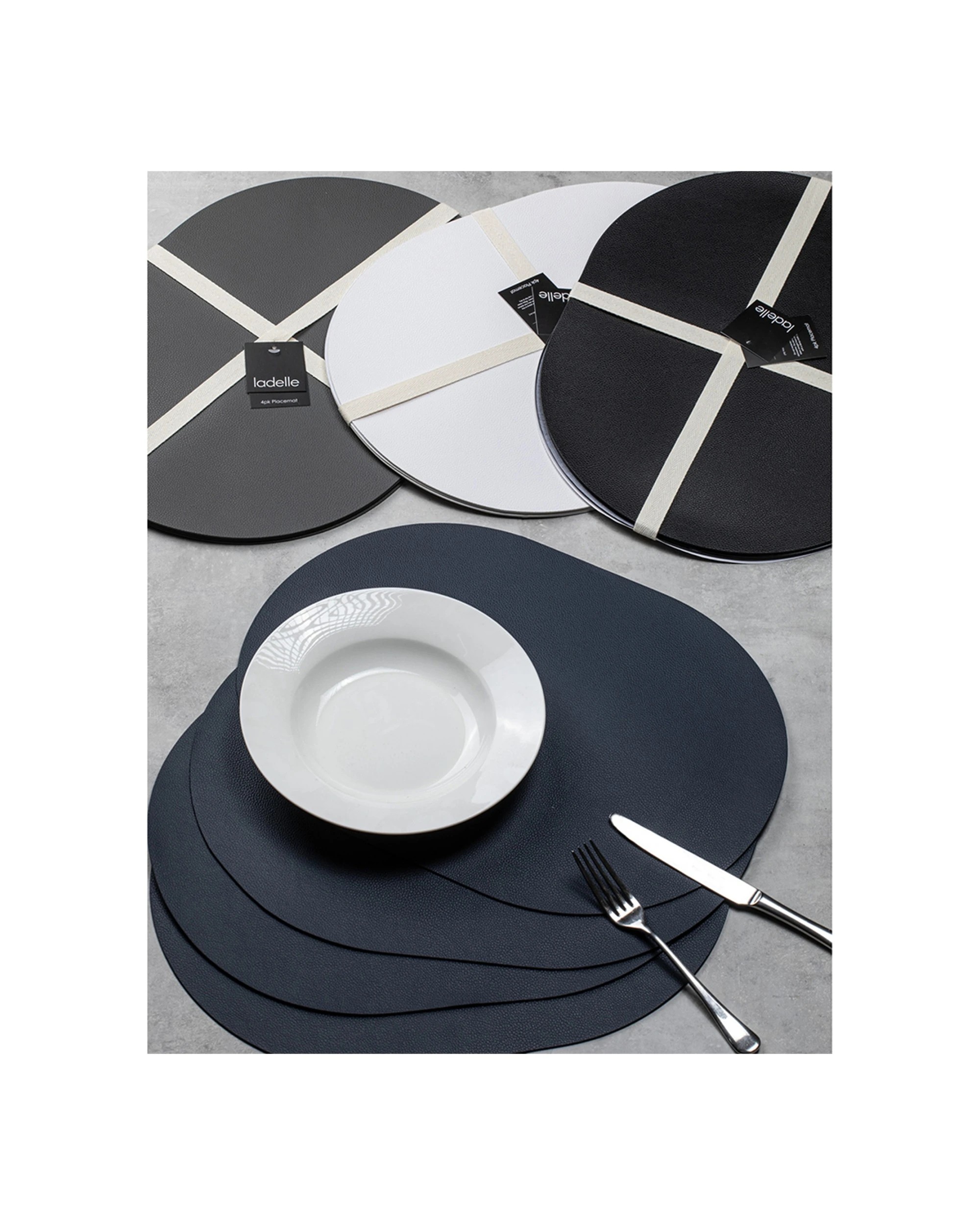 2 4pc Ladelle Hugo Oval White Vinyl Kitchenware Placemat/table Mat 33x44cm
 - White, 2 of 3