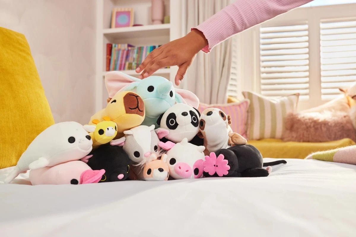 6 Hug-A-Lumps (Baby) by ZURU - Assorted, 6 of 9