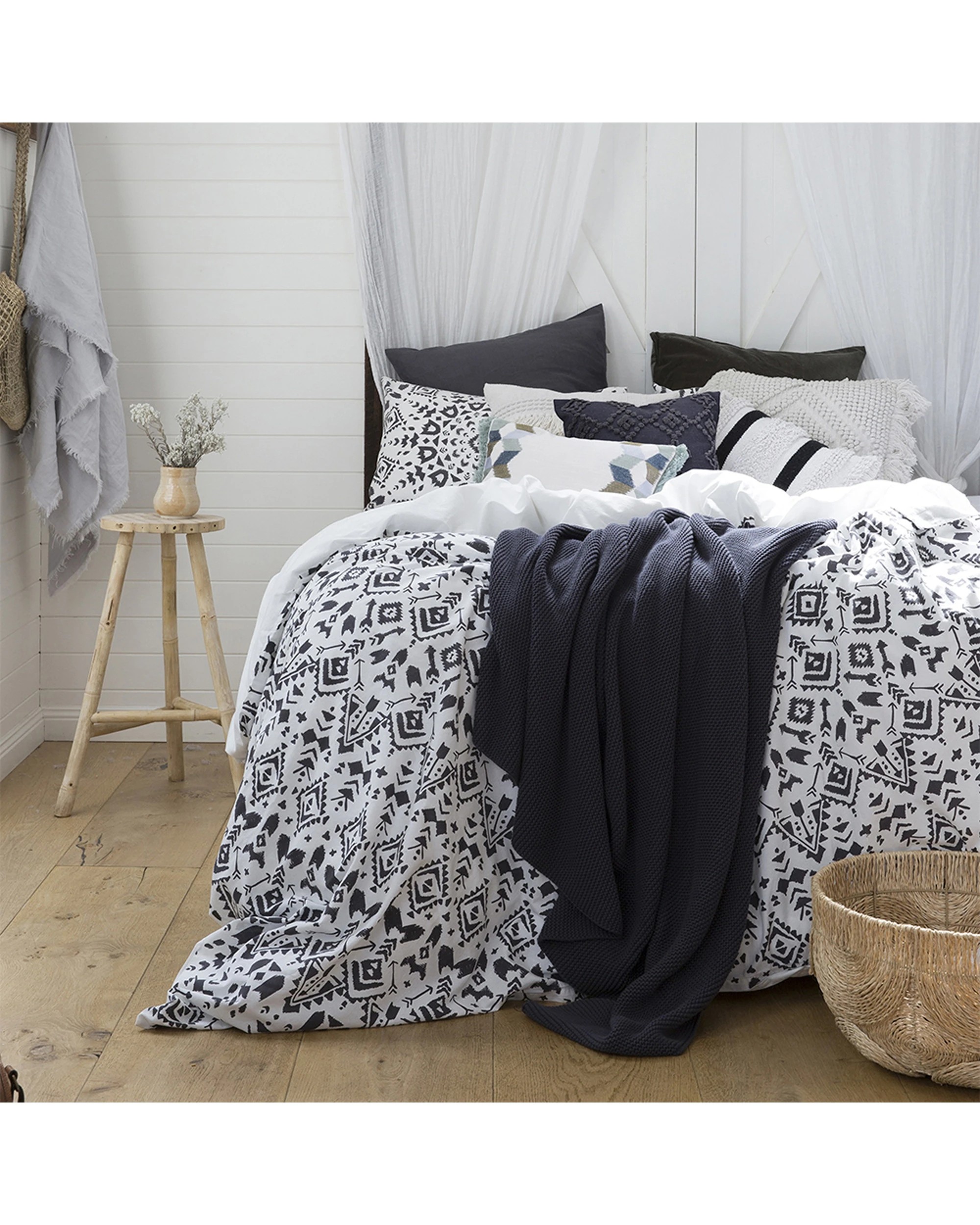 1 Bambury Quilt Cover Set Salta Soft Touch Woven Home - Pattern, 1 of 5