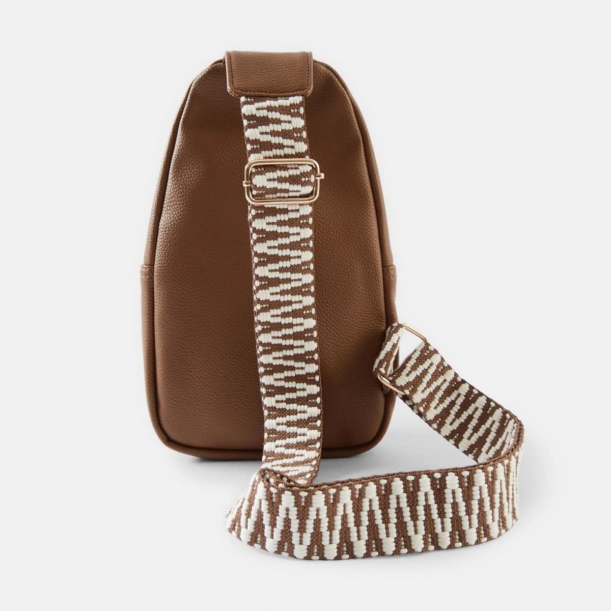 3 Contrast Pebble Sling Bag Coco Brown, 3 of 6