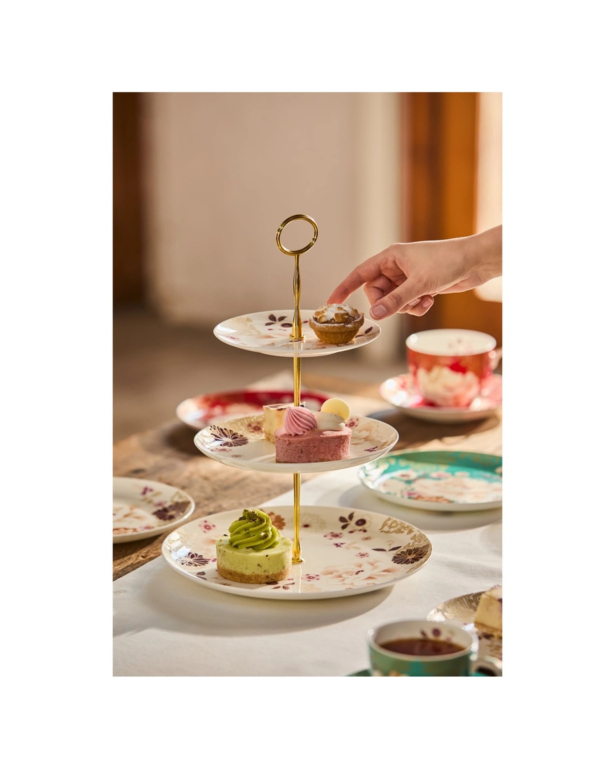 6 Maxwell And Williams 3 Tier Cake Stand Fine Bone China Gift Boxed 27.5x37cm - Multi, 6 of 6