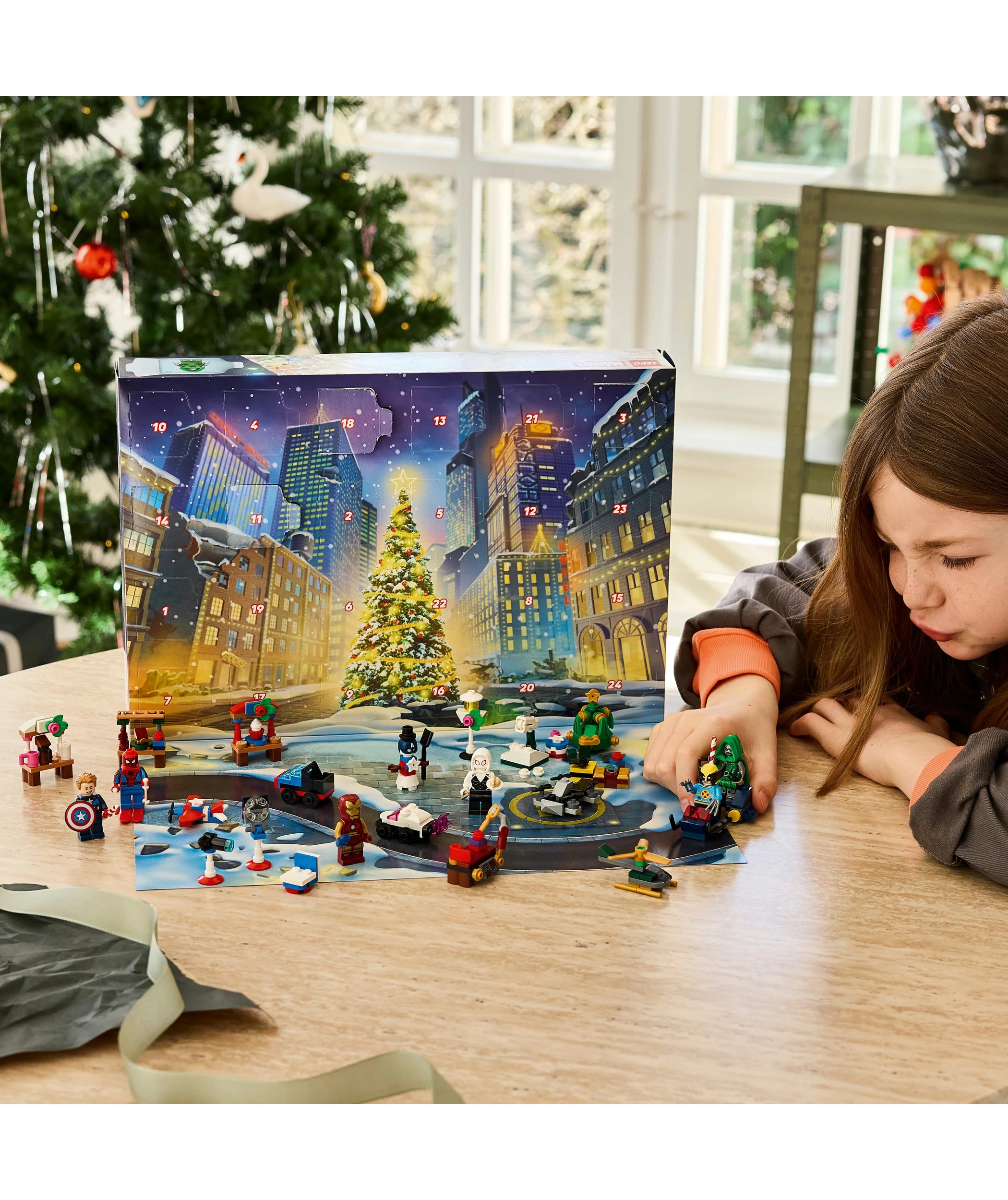 10 LEGO Super Heroes Marvel Advent Calendar 2026 76340, 10 of 11
