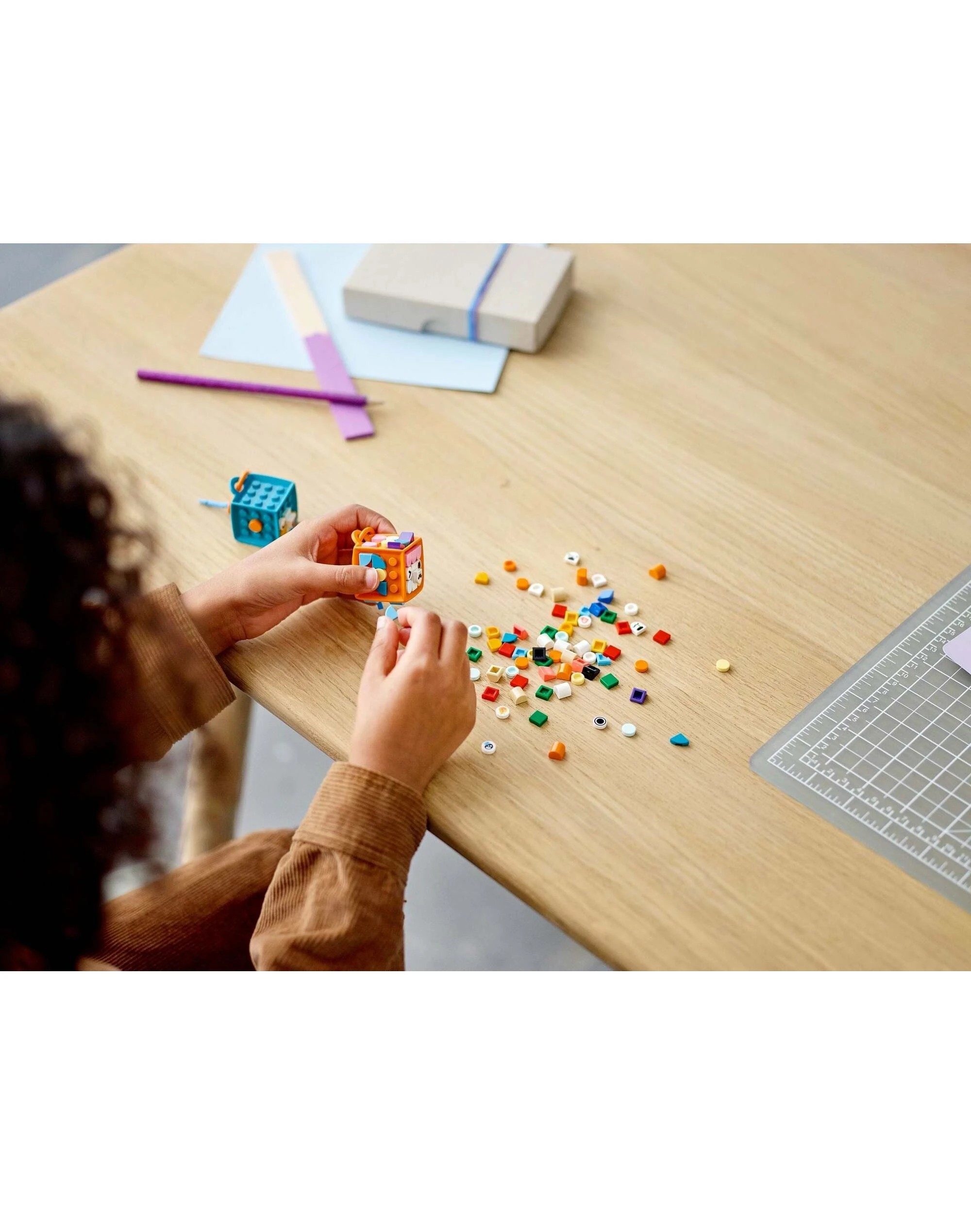 2 LEGO 41931 Extra DOTS - Series 4 - Animal Tiles, 2 of 4