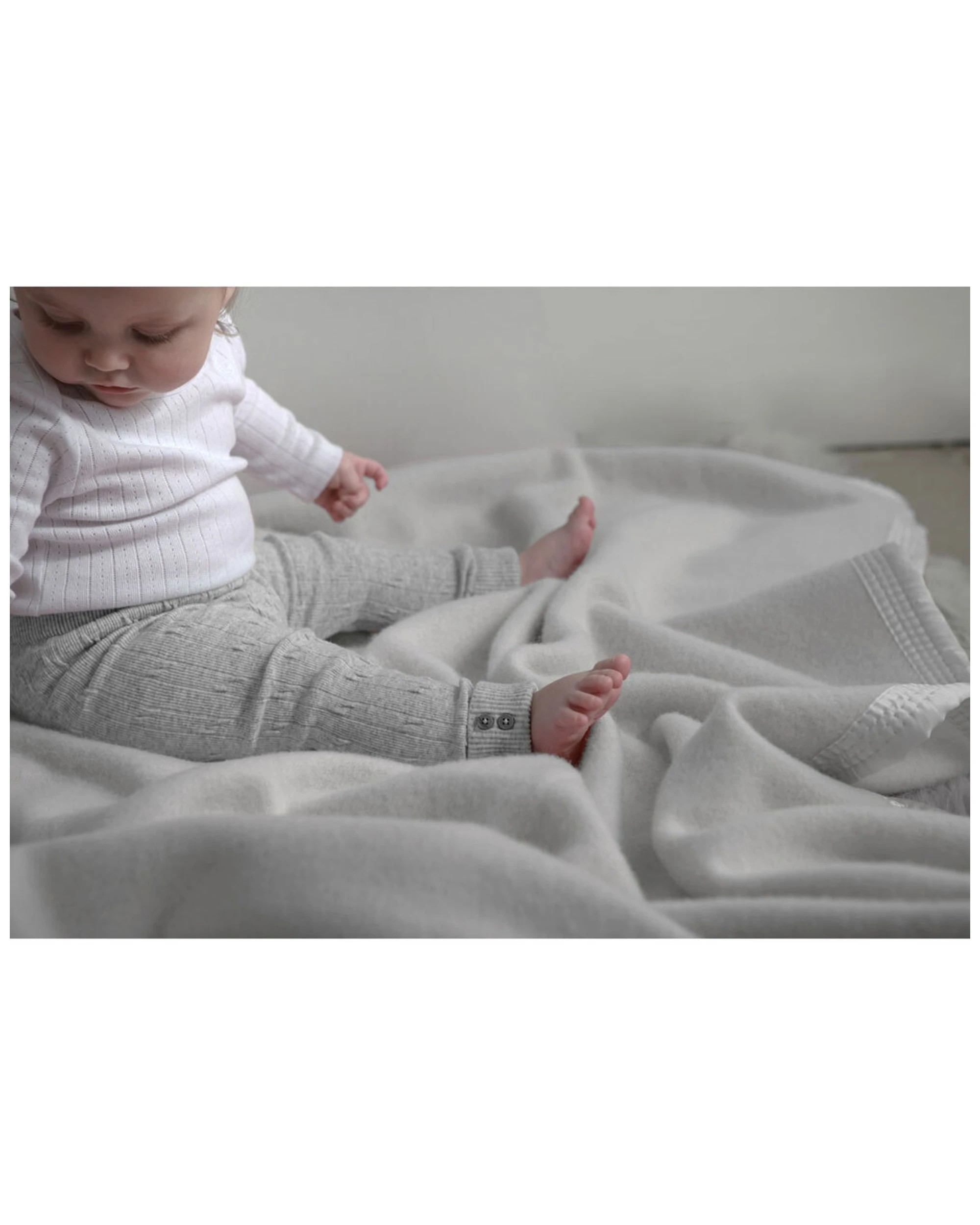 1 Onkaparinga Baby 120x160cm Soft Warm Wool Blanket Nursery Bedding - Silver, 1 of 3