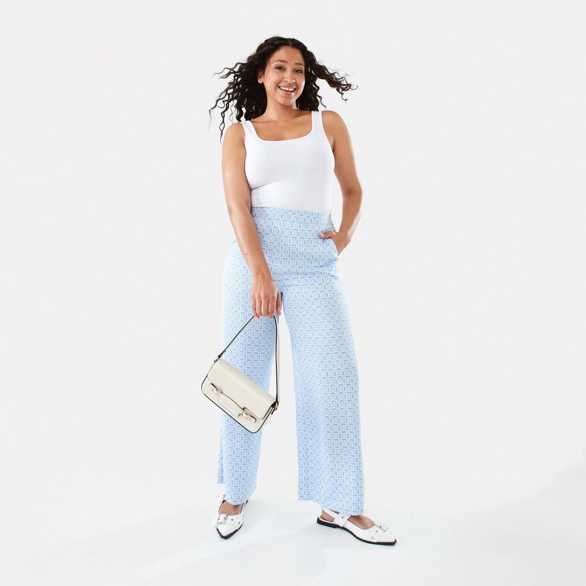 8 Sleeveless Luxe Tank White, 8 of 10