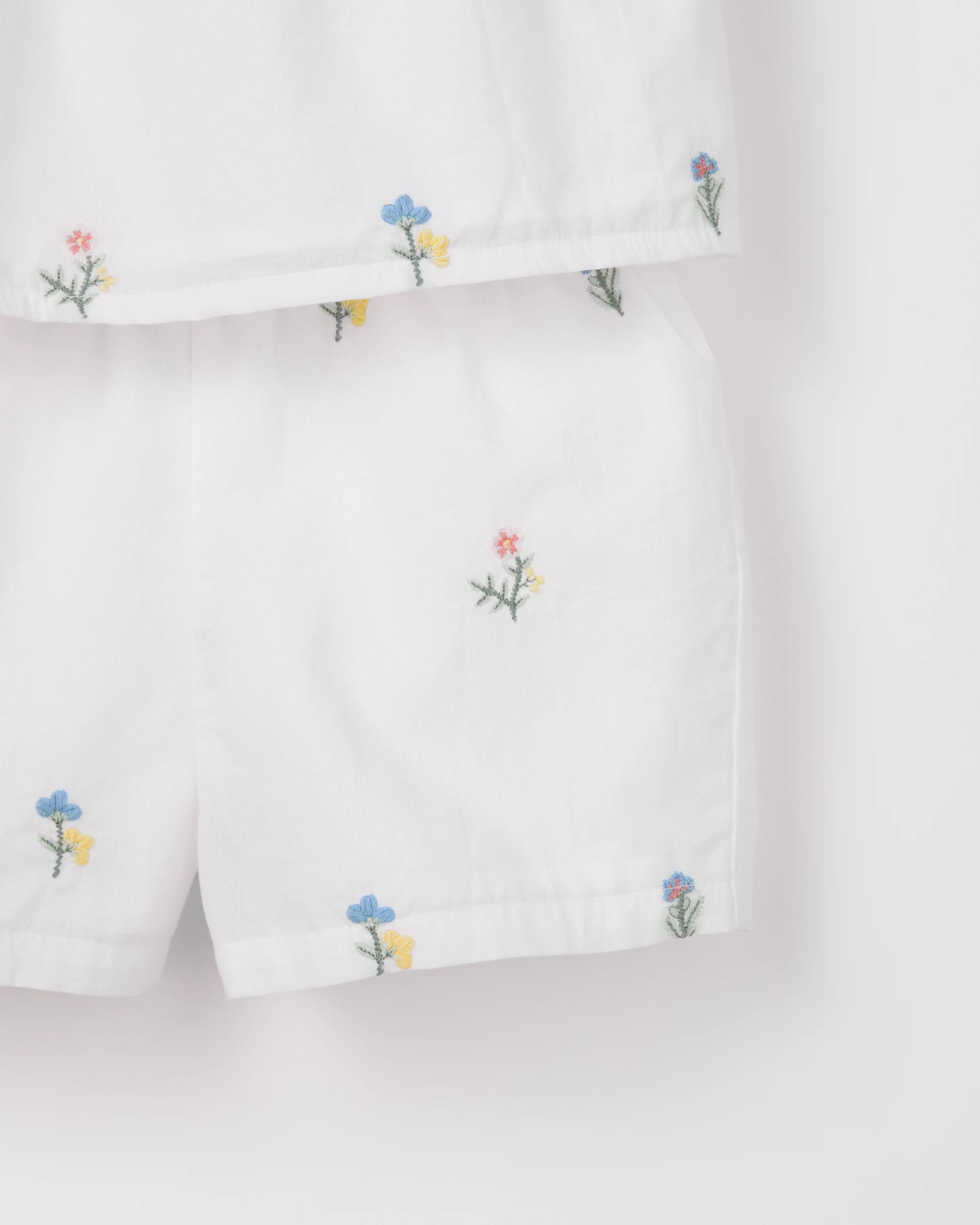 8 Target Australian Cotton Younger Girls Woven Embroidery Pyjama Set WHITE XMAS, 8 of 9