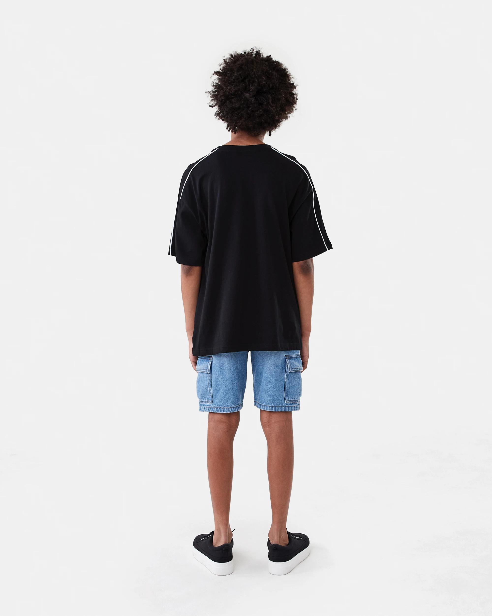 8 Short Sleeve Oversized Piped T-shirt Blk Varsit, 8 of 8