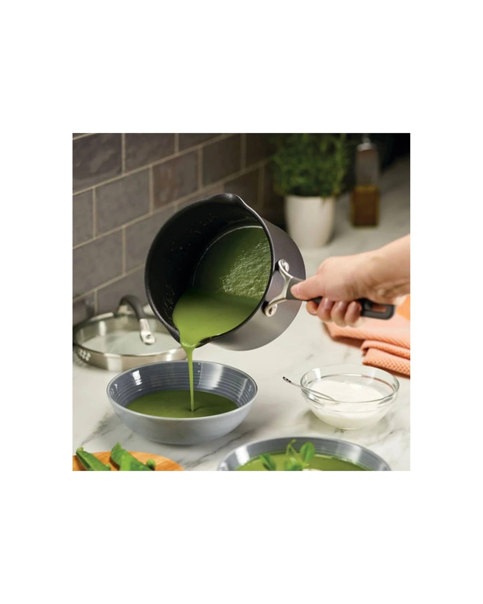 2 Circulon ScratchDefense 14cm Induction Milkpan 0.9L Silver - Silver, 2 of 3