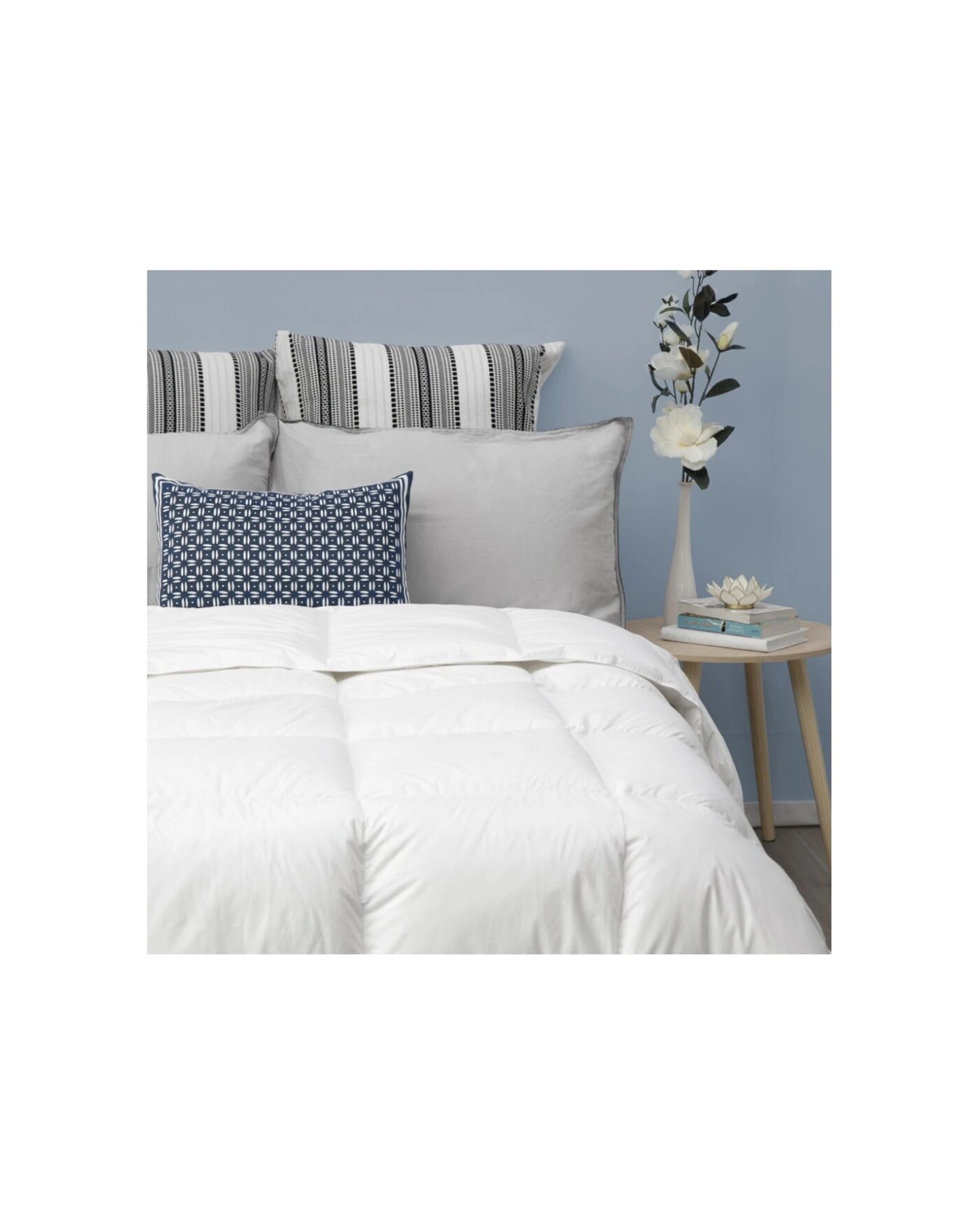 4 Tontine 50/50 Australian Feather And Down Quilt Duvet All Seasons Doona - Double Bed - White, 4 of 4