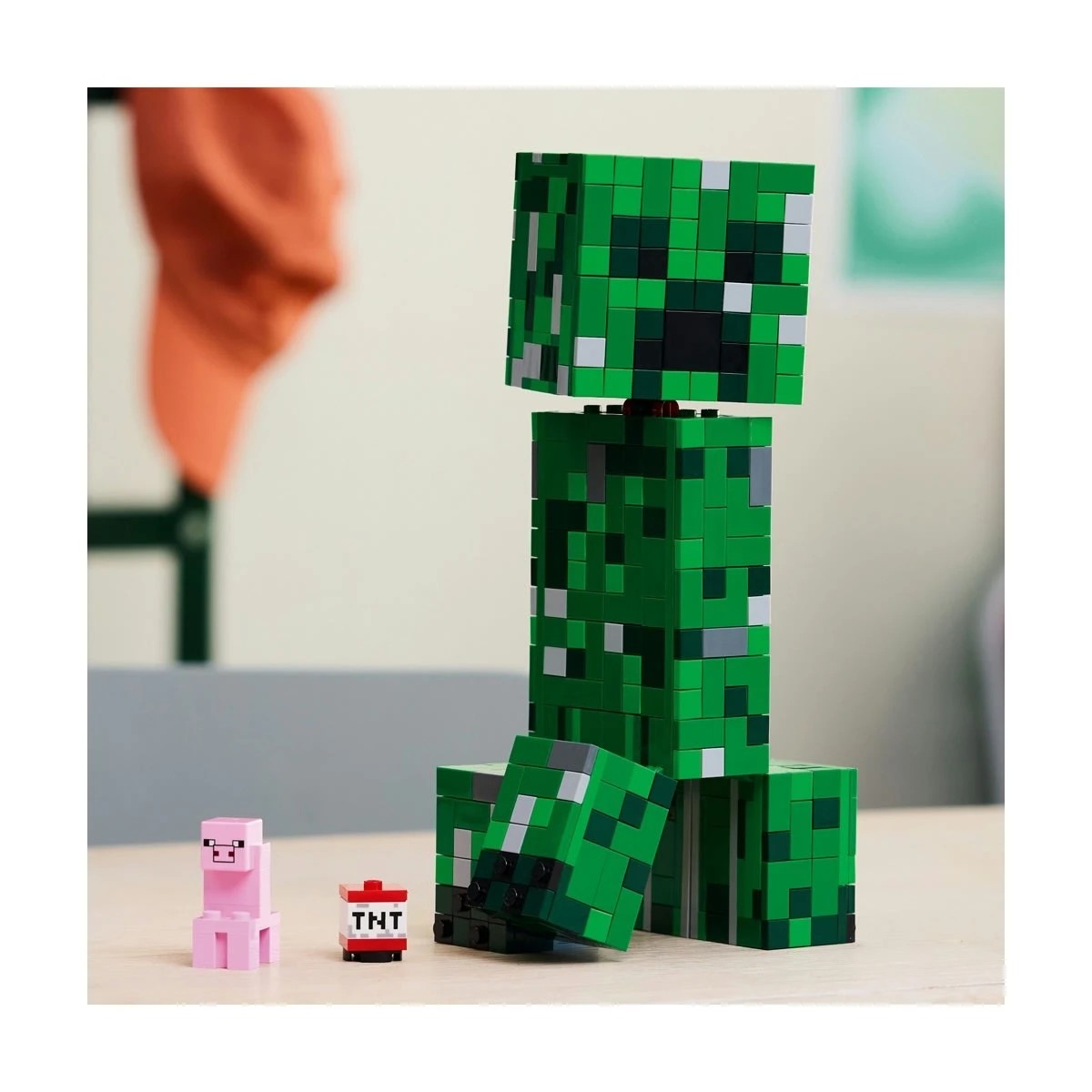8 LEGO Minecraft The Creeper 21276, 8 of 9