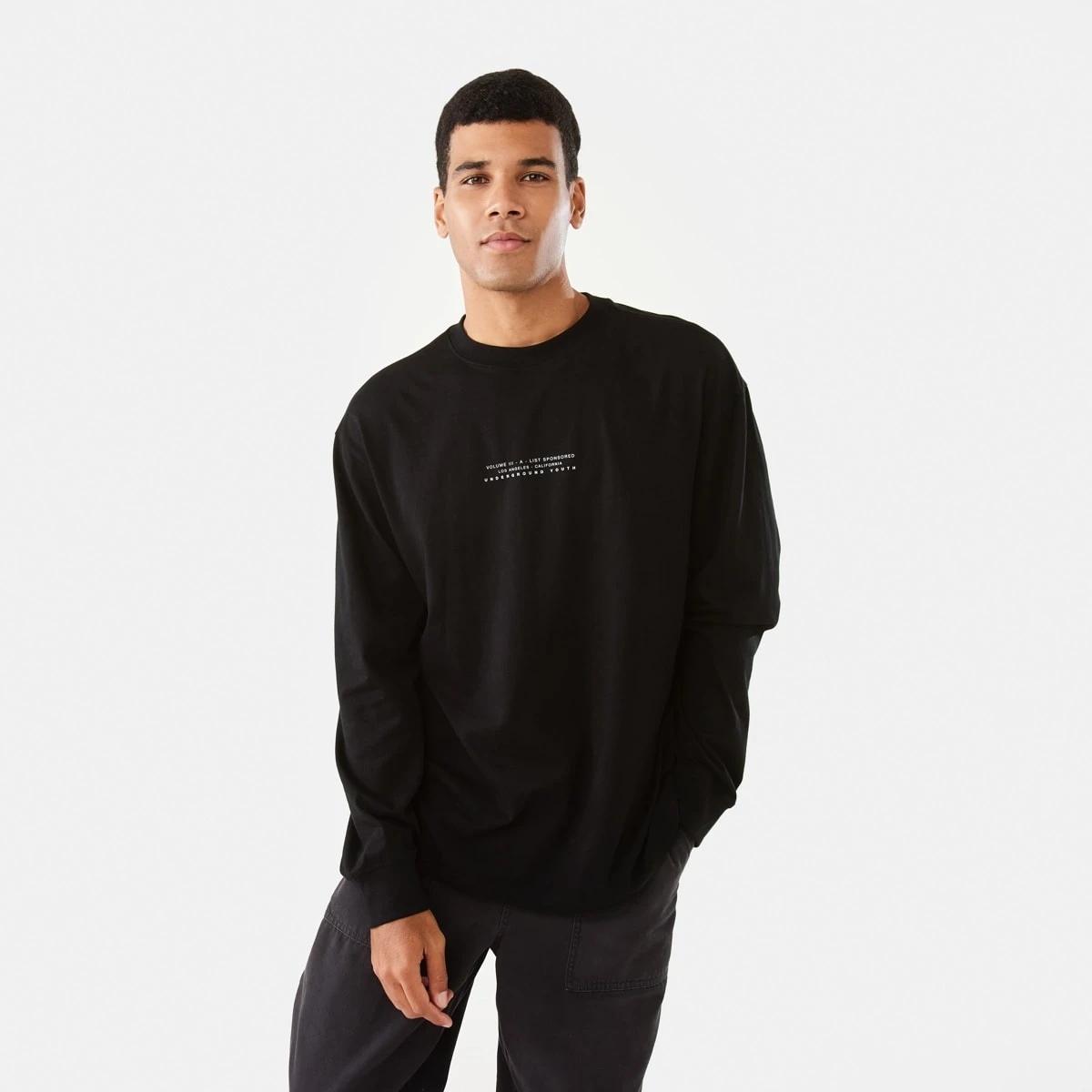 1 Long Sleeve Oversized Graphic T-shirt Black, 1 of 7